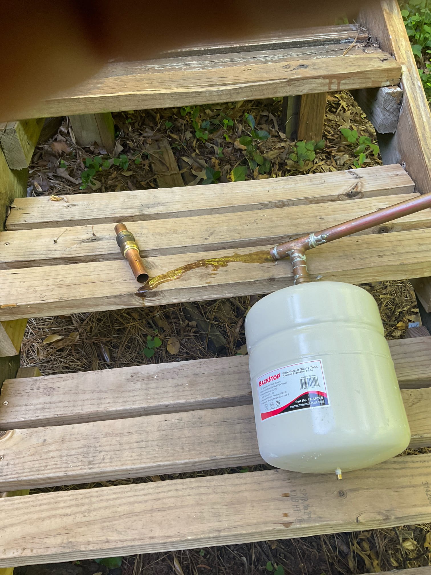 Replaced a faulty expansion tank , removed a sharkbite coupling on hot side top of water heater , replaced with propress fitting , discussed and signed up membership with customer today 