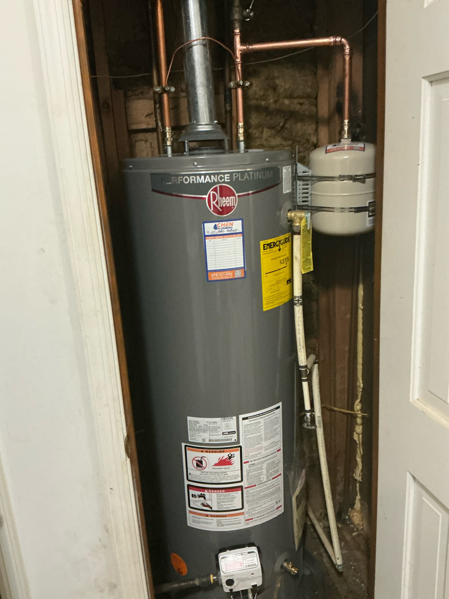 Found water heater in laundry room leaking. Removed existing water heater and installed new 40 gallon ng water heater with pan and new thermal expansion tank. Tested and left in good working order.