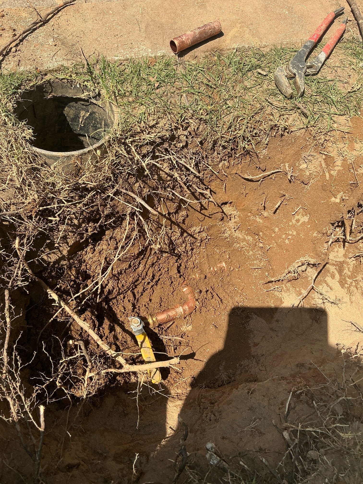 Found irrigation customer shut off at meter stem broken ad stuck in the closed position. Replaced valve with new thread by press ball valve.