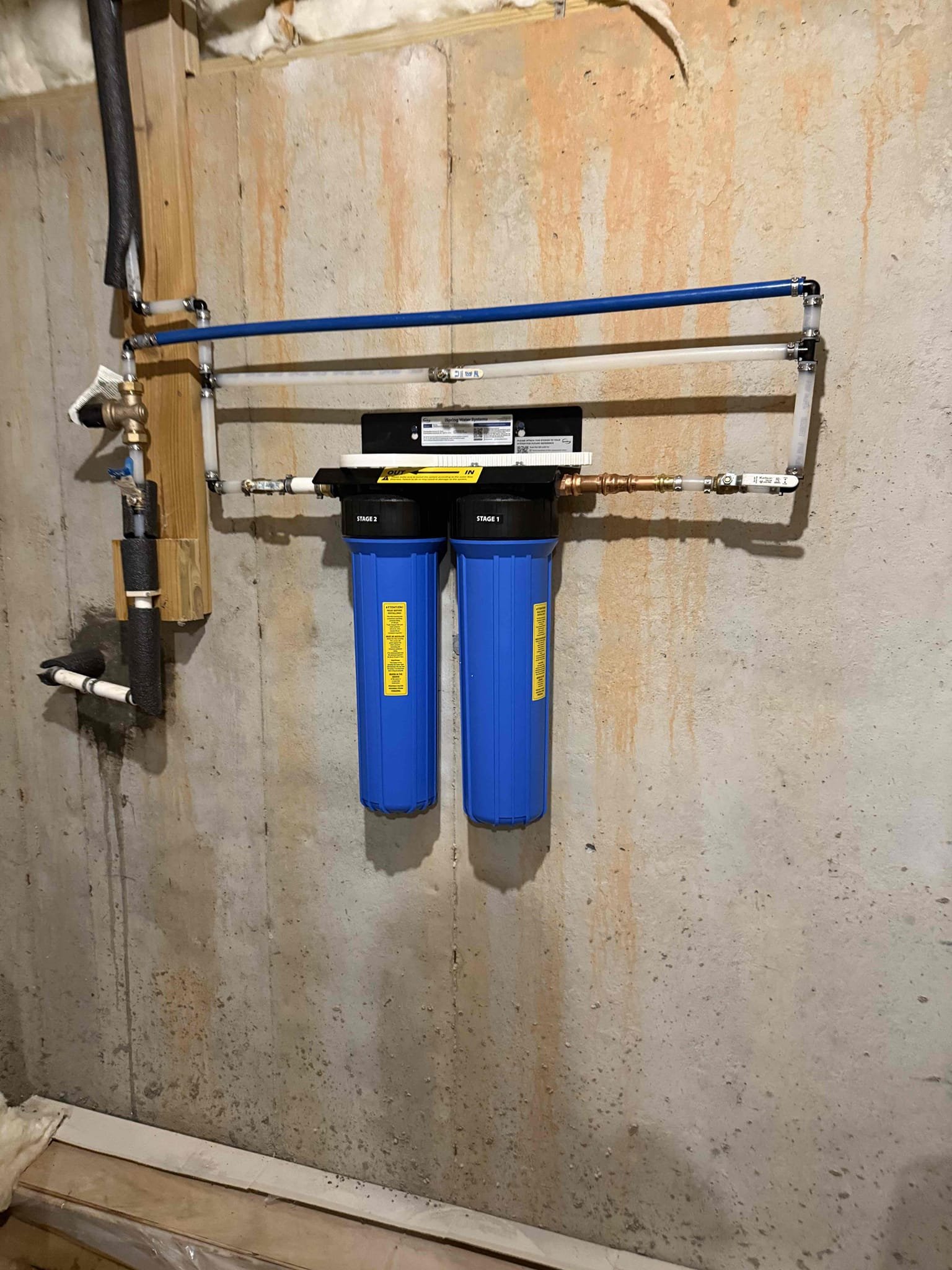 Returned to install customer supplied in line filter. Install customer supplied inline filter and added a bypass. Turned water back on to check for leaks and found no leaks. Flushed system out for 10 minutes. Water is turned back on and filter is working properly. No leaks upon departure 