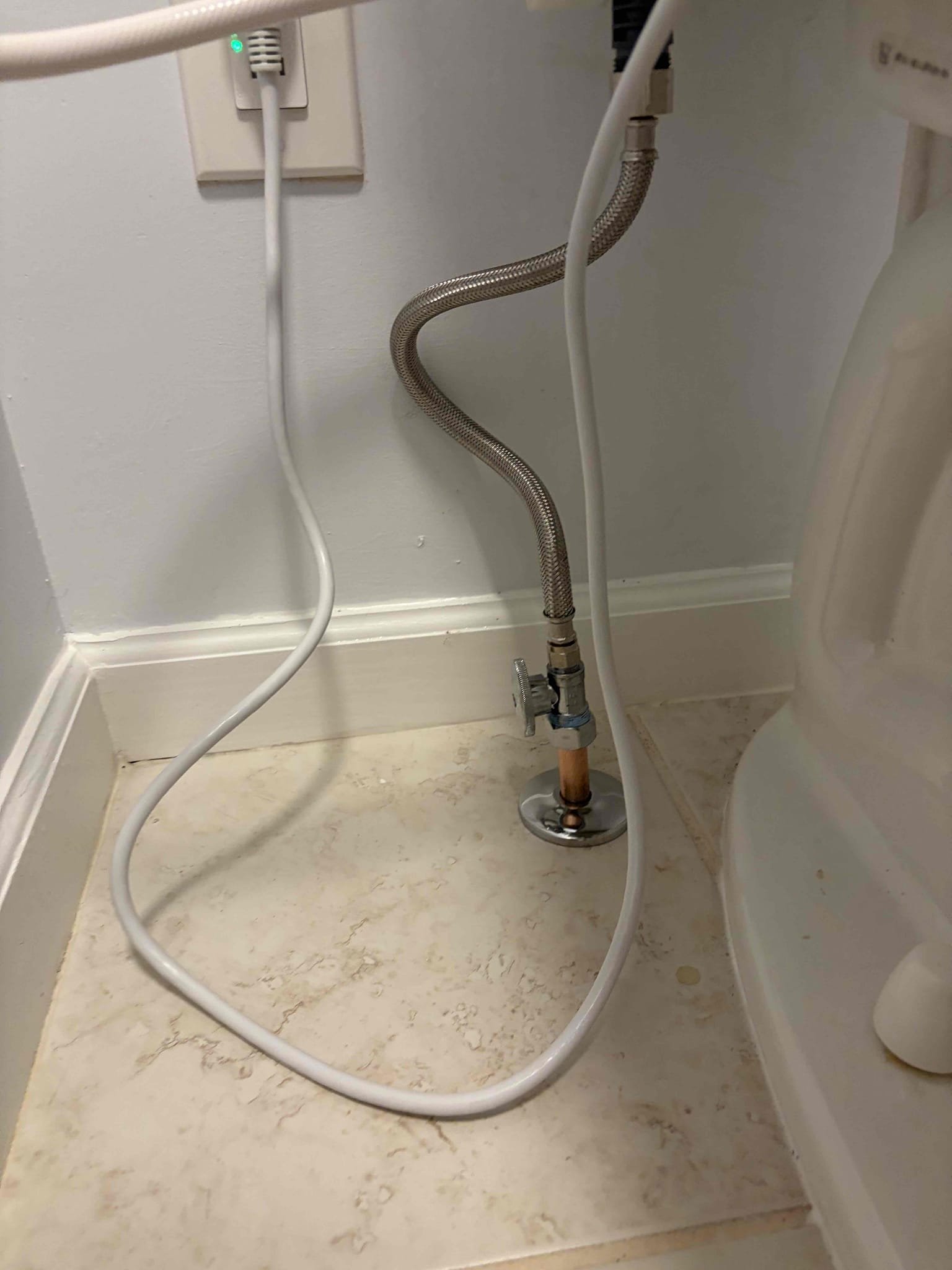 For this customer they tried to install a bidet themselves, however the service stop wouldn’t turn off and as result they gave us a call. Came out and took a look at what needed to be done, we replaced the straight service stop valve and installed the customer supplied bidet. Cleaned the copper up installed a new cover plate and a supply line. New straight stop compression valve. Once installed there are no leaks. Customer is all set to use their new bidet as they wish. Plugged in the unit however did not test the unit. Due to the fact I don’t know how. Water pressure and water heater are new no issues with the following. Thank you for call Chen plumbing and welcome to the win with Chen family.