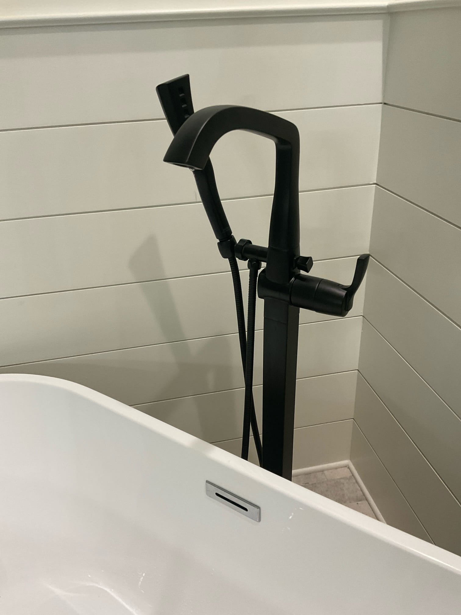 Fixed delta free standing tub leak , discussed and signed membership with customer 