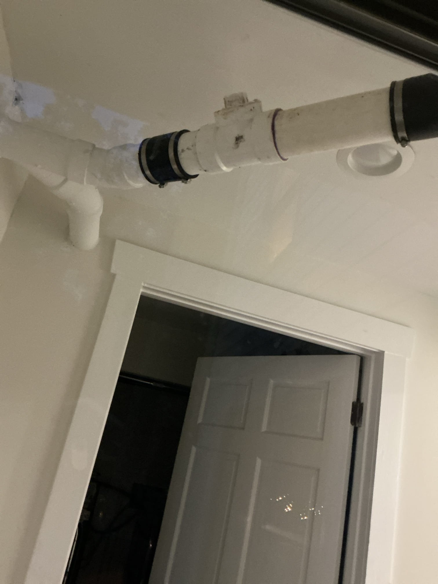 Returned due to sewer line backing up again. Informed customer we will need to run jetter through roof and clean out. Customer approved. Cleared blockage. Blockage was build up grease. No issues at departure.