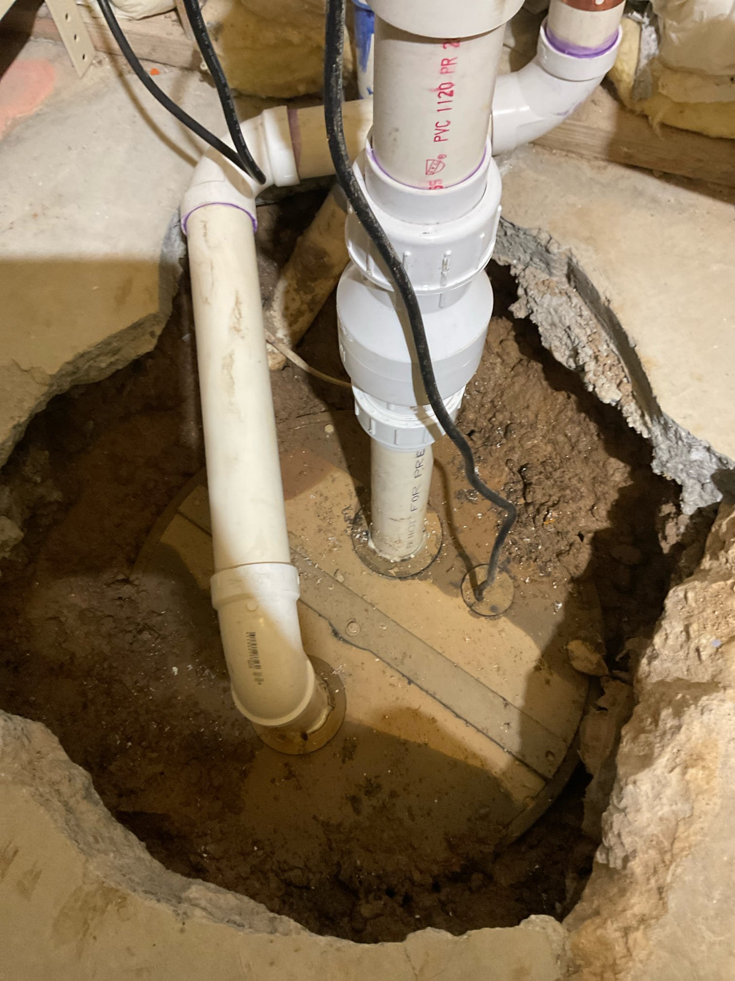 Customer stated that there is water where sewer injection pump was installed. Tested pump by running water and letting pump kick on multiple times. Pump is working as it should and didn’t notice any leaks on plumbing side of things. Stated to customer that it maybe ground water/rain water coining in and recommend calling a foundation company.