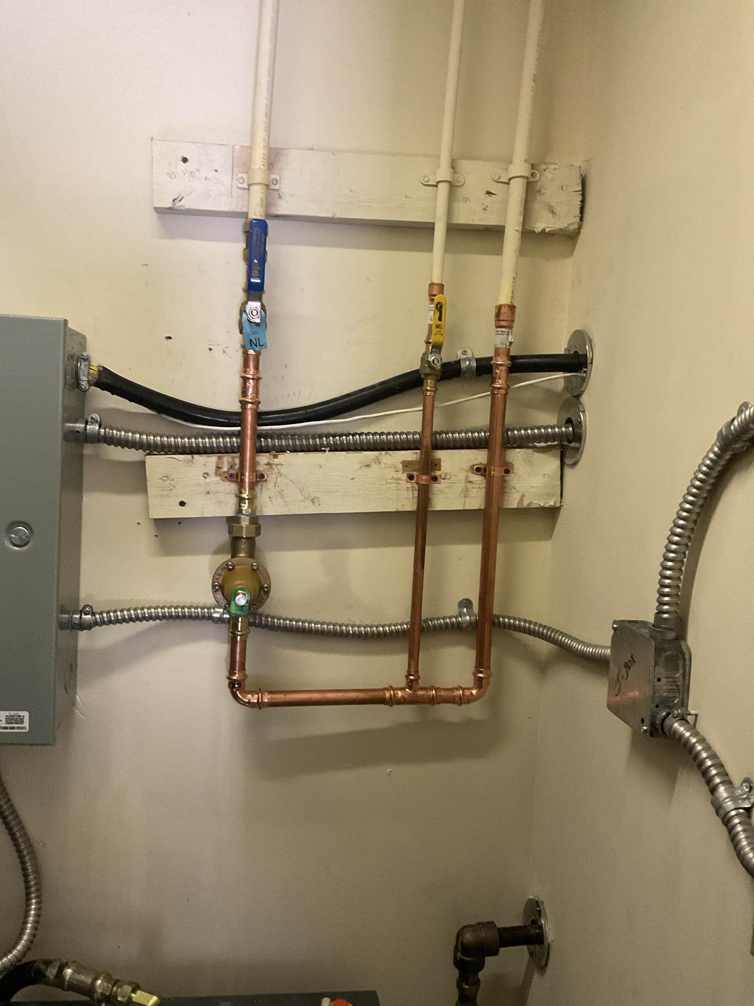 Replaced an old Prv , replace a plastic 1/2 “ CPVC water shut off with 1/2 propress valve , discussed and signed up membership with customer today . 