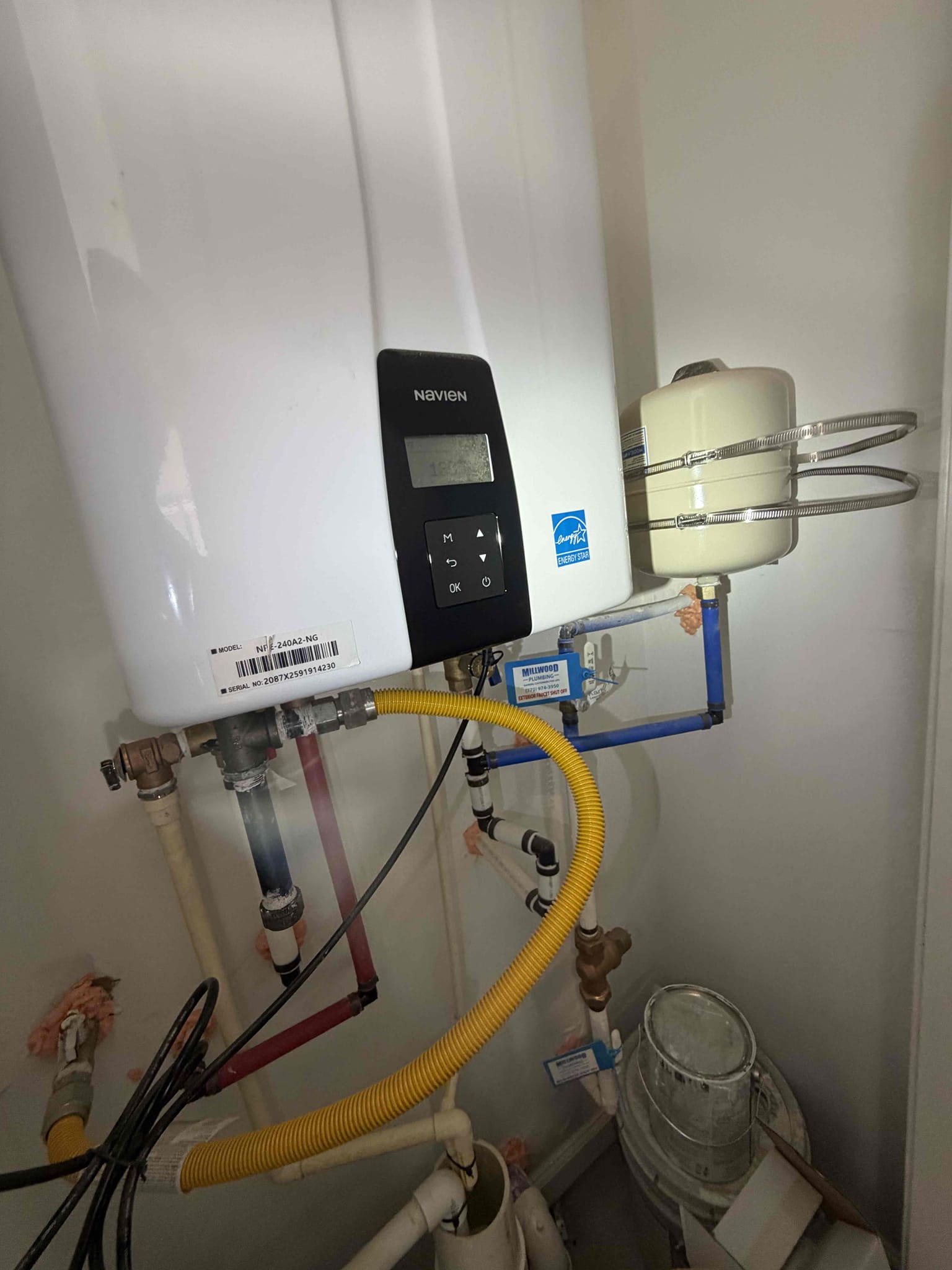 This customer, I gave them an estimate to install a reverse osmosis system. Customer supplied they have quartz countertops in order for us to install the reverse osmosis system. The customer will have to hire a contractor that deals with granite or countertops and drill the hole. Additionally, customer has a tankless water heater recommended to do the membership so we can keep that water heater maintained water. Pressure is normal at this time. It’s just an estimate only.