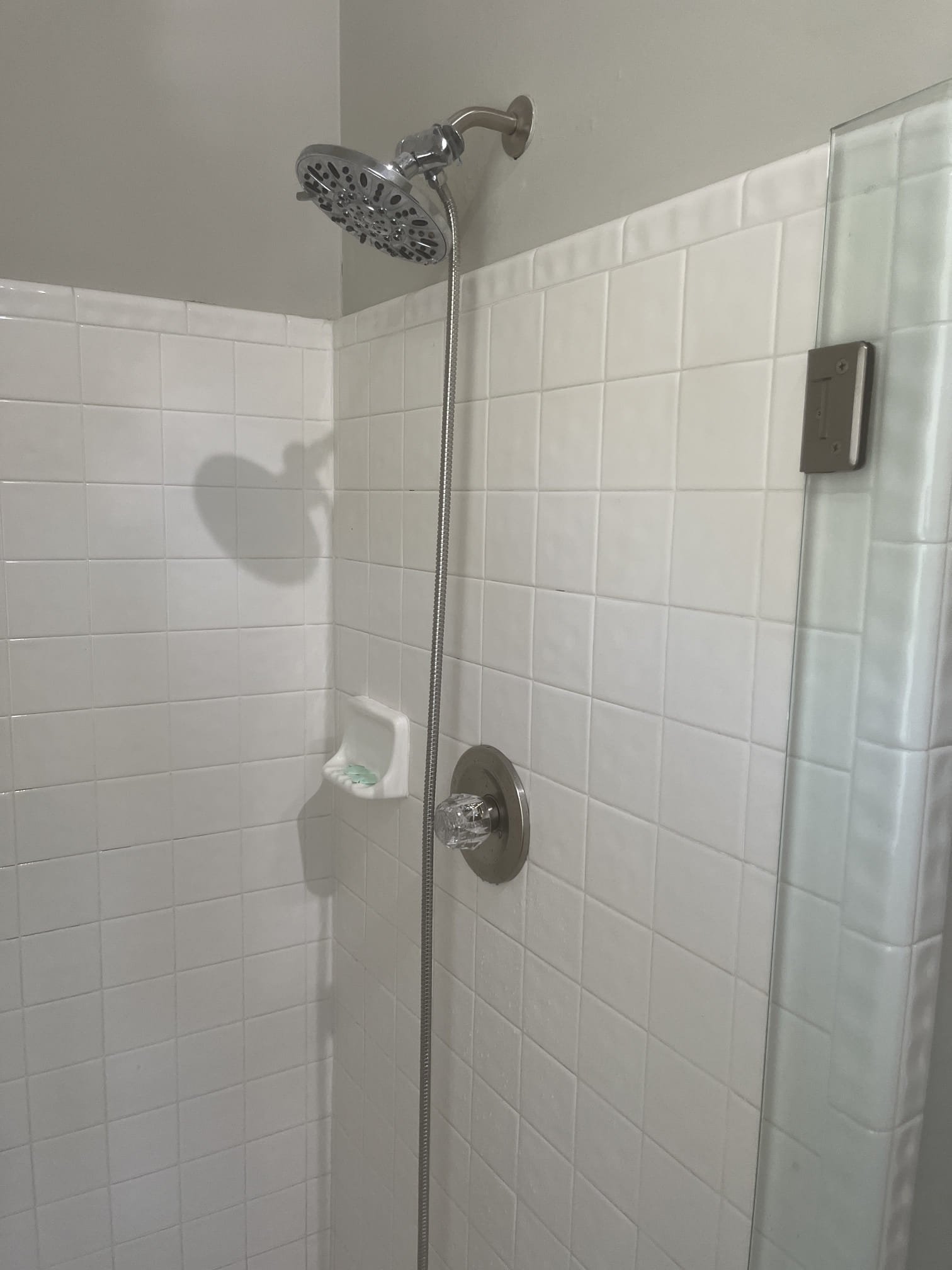 Customer had questions regarding installing a shower valve that was ordered to replace the shower valve in the master bedroom. Cautioned customer for online brands for shower valves due to difficulty in finding parts in the future, difficulty repairing, or the brand no longer being in business to get parts. Informed customer the customer provided shower price given will apply to the current shower valves due they have, or any single handle valve needed to replace the current valve. Also gave an option to repair. 