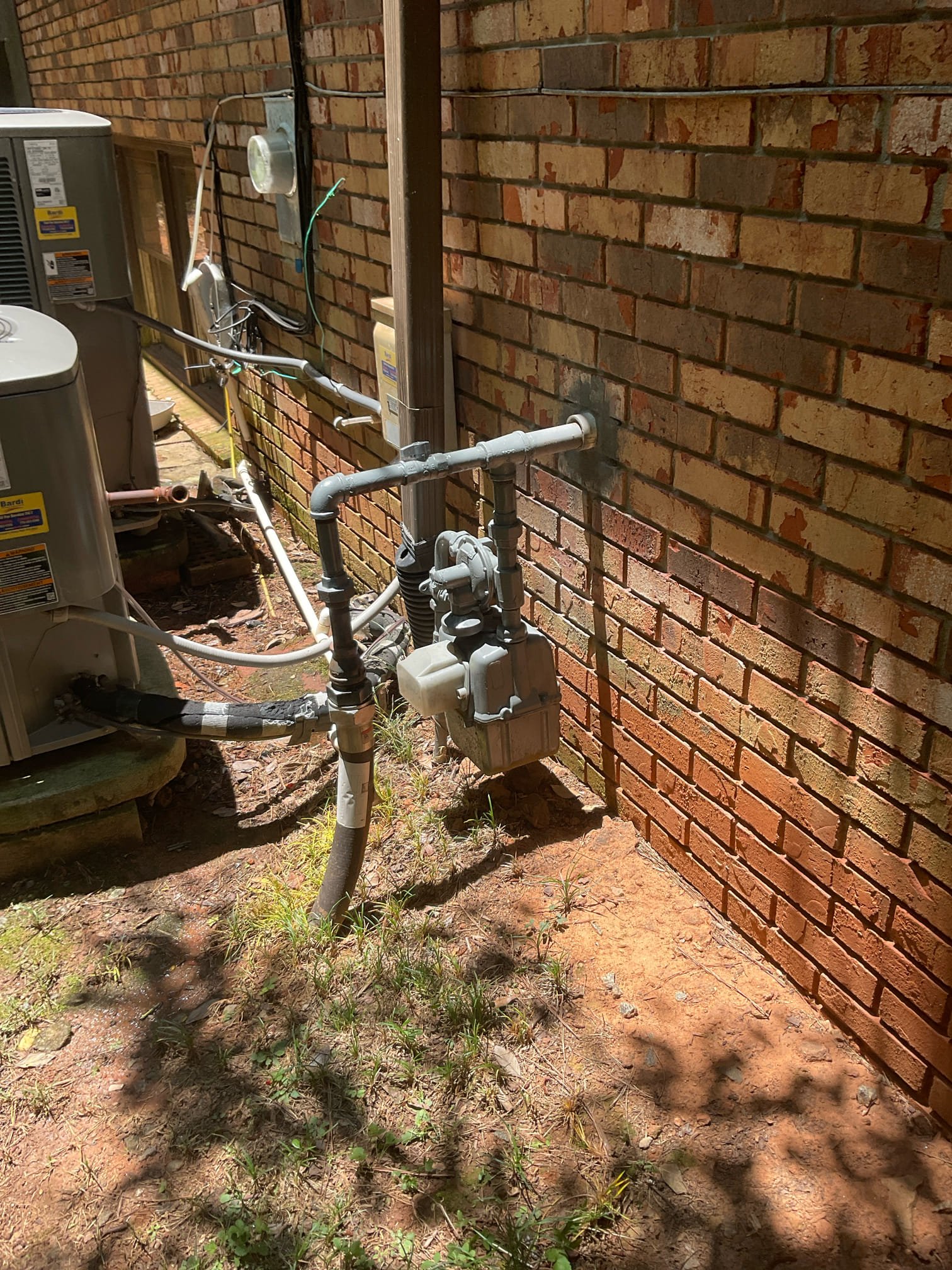 Customer stated that he needs gas regulator valve installed because he needs a 2lb gas meter installed for pool heater. Will send customer quote to have gas regulator installed.