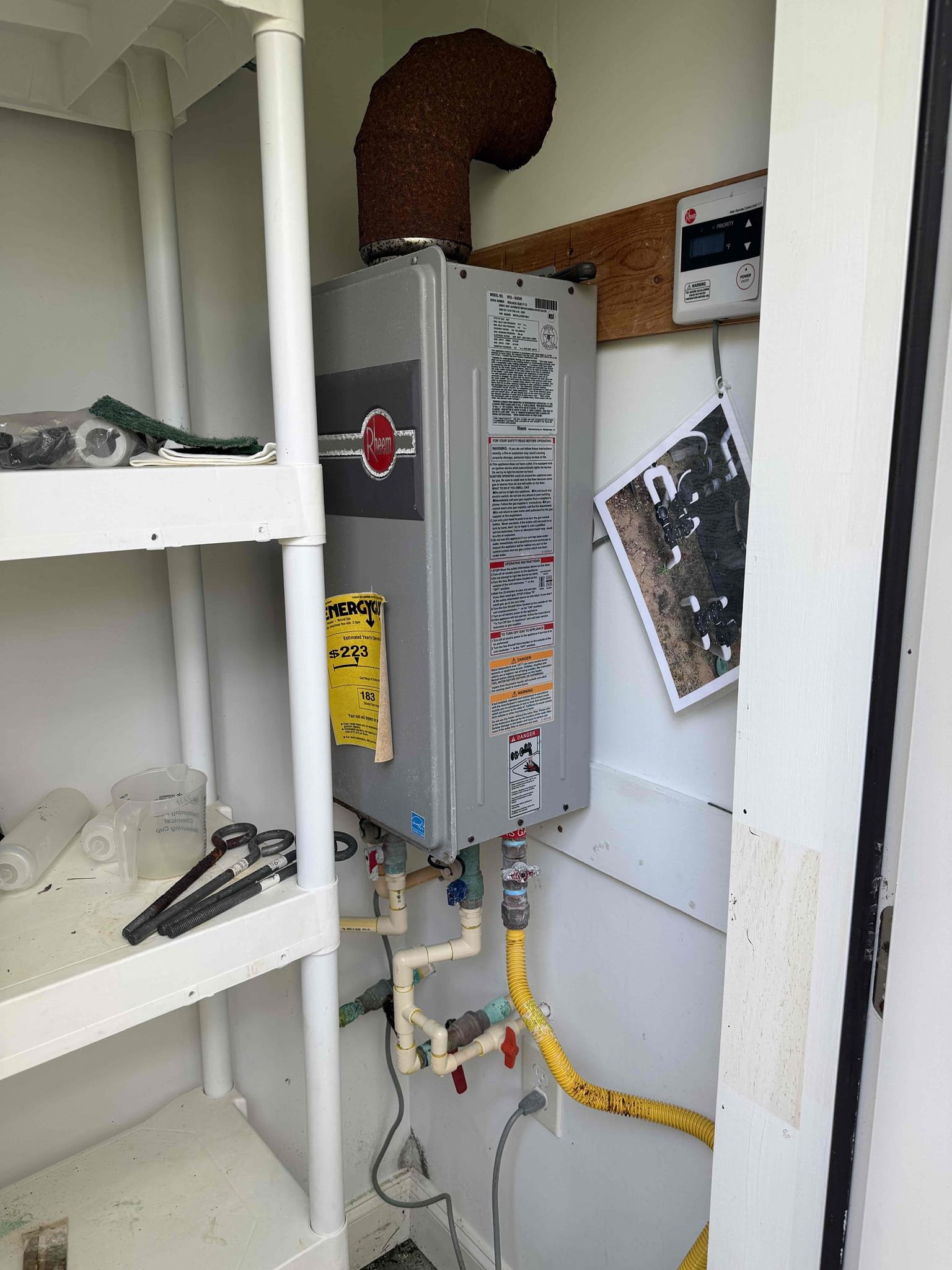 Returning tomorrow to do the job. Customer paid 25% today 