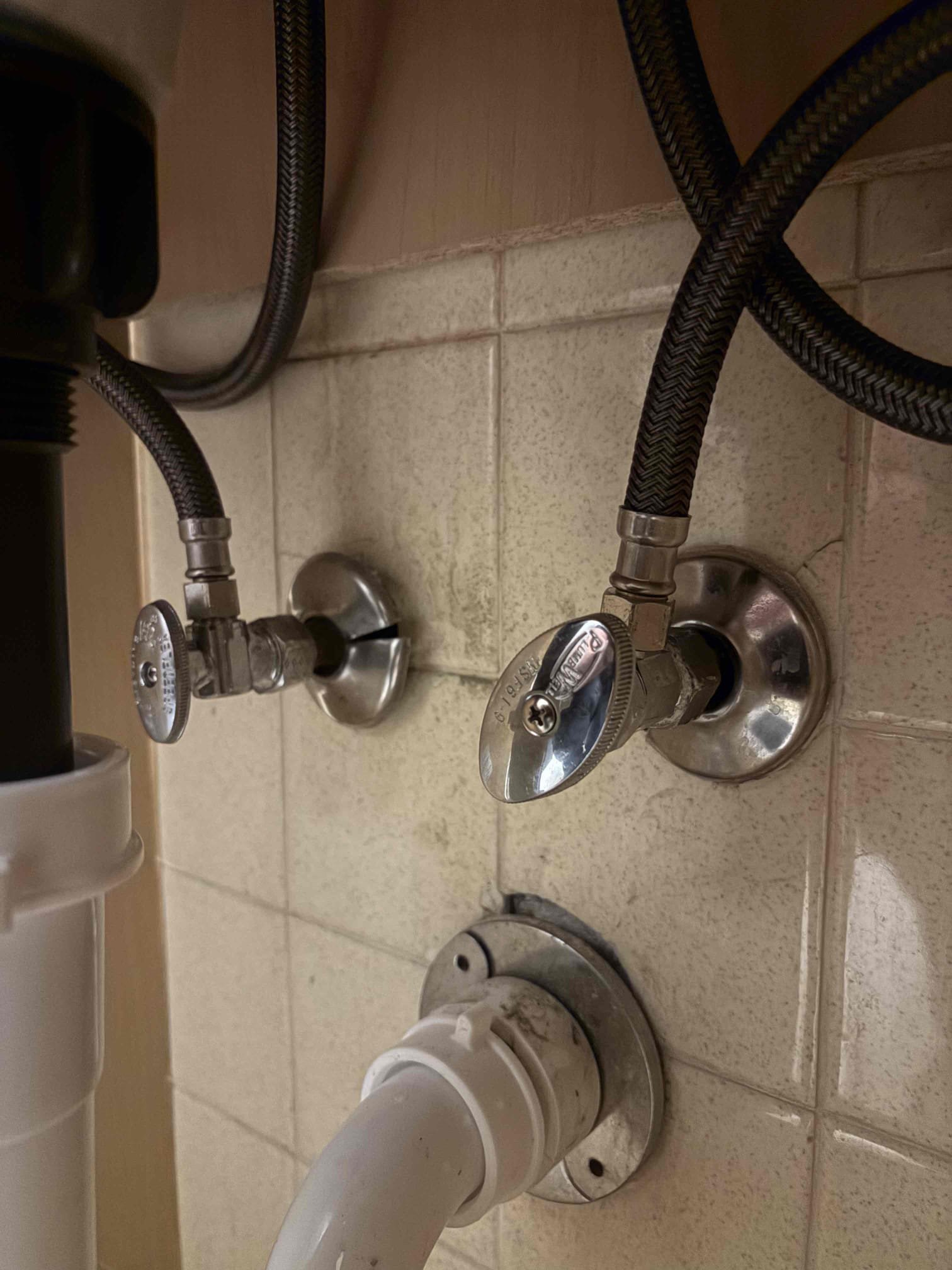 Diagnosed low water pressure in new faucet installed previous visit. Found issue related to stop valves. Replaced stop valves as courtesy for being win with Chen members and flushed out debris from faucet. Tested all work. No leaks and flow is properly restored 