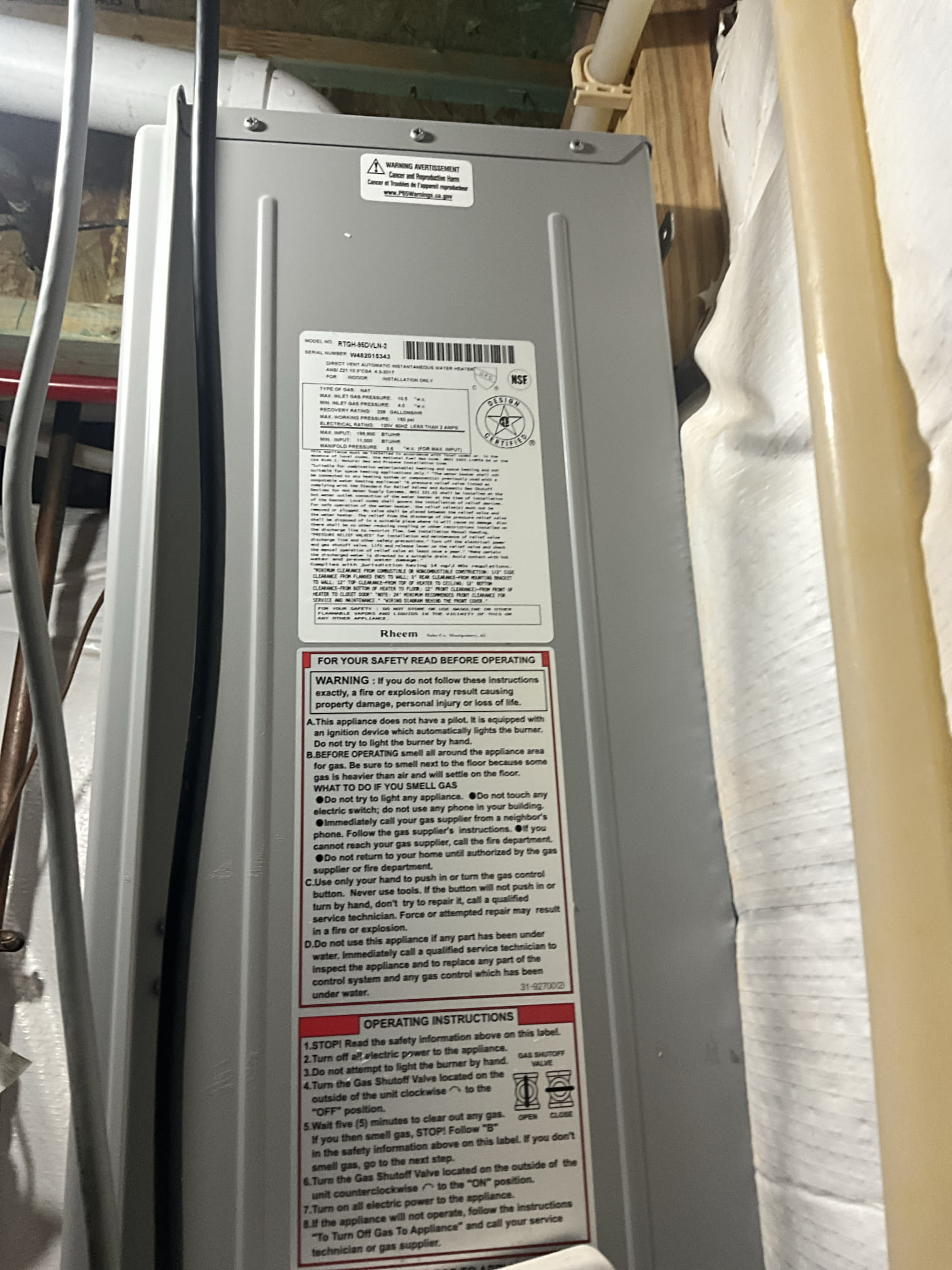 Flushed customers tankless unit. Safely disconnected comfort pump before install and attached after. Confirmed proper function when heating water and found no leaks. 