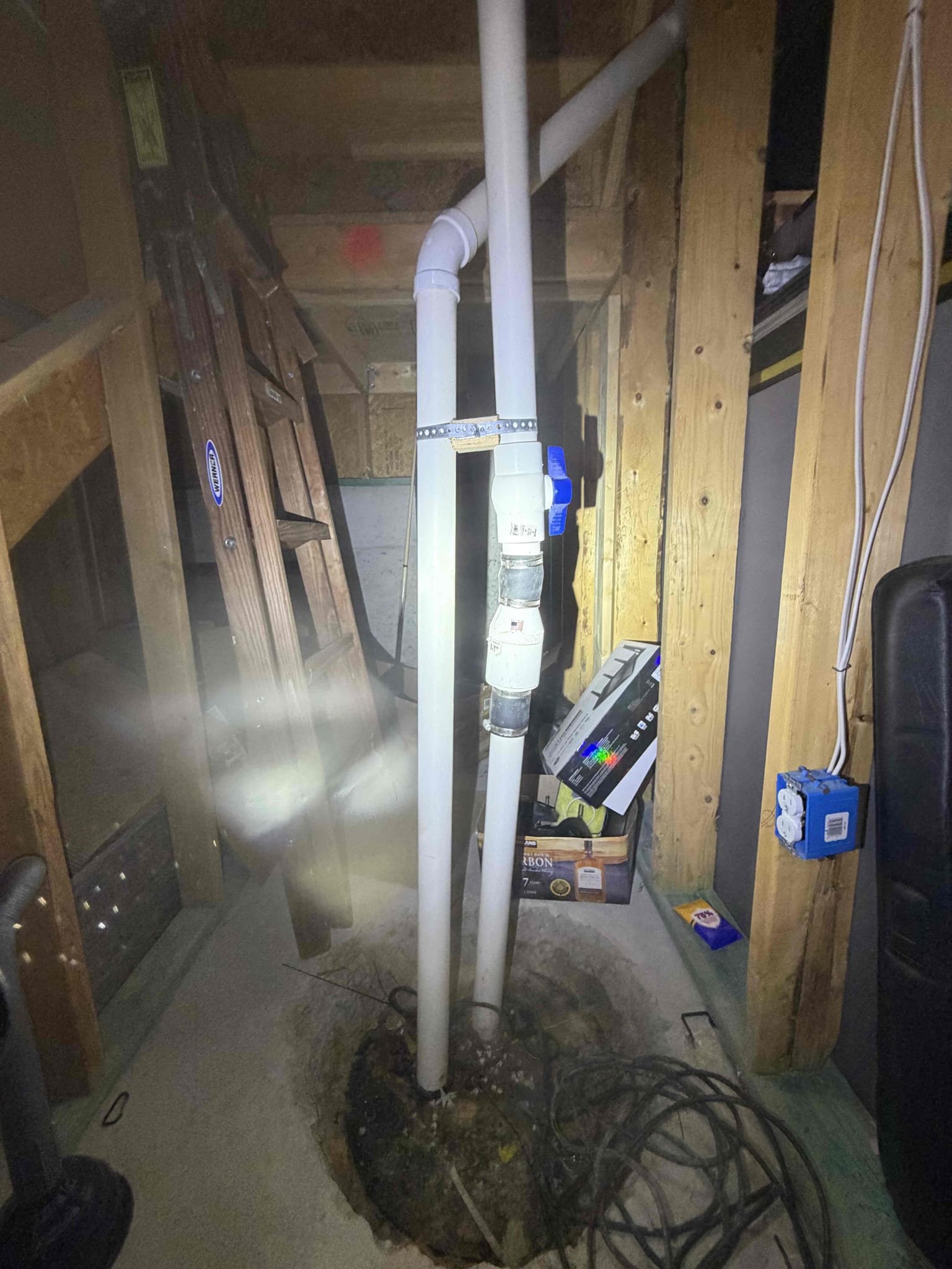 For this job we will be installing a new sewage pump and basin lid. Will be returning back on Tuesday.