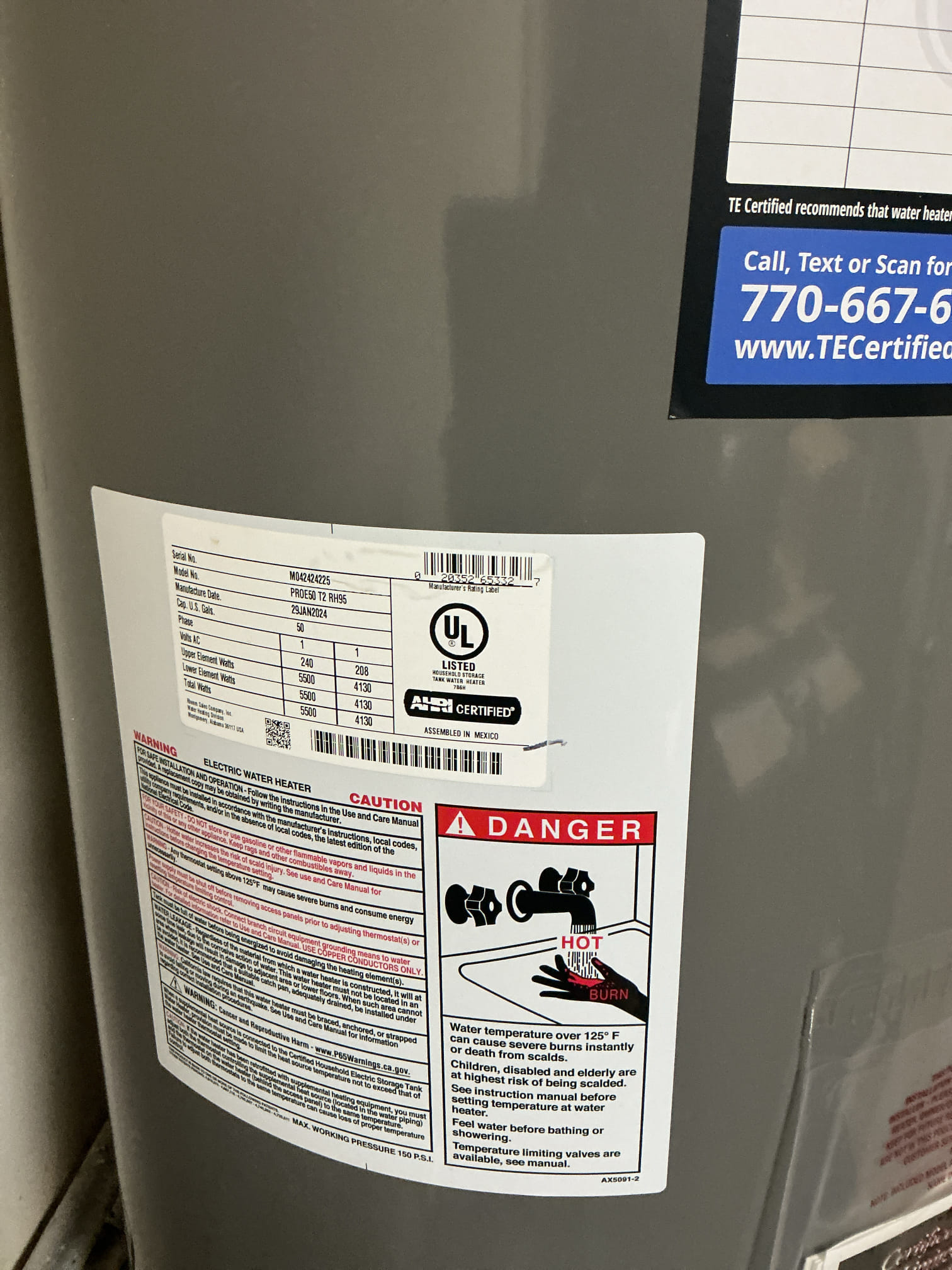 Customer had toilet not flushing properly. Suggested minor rebuild including toilet handle to address issue. After preforming minor rebuild, flushed toilet to check for leaks and proper function. Also checked pressure. 