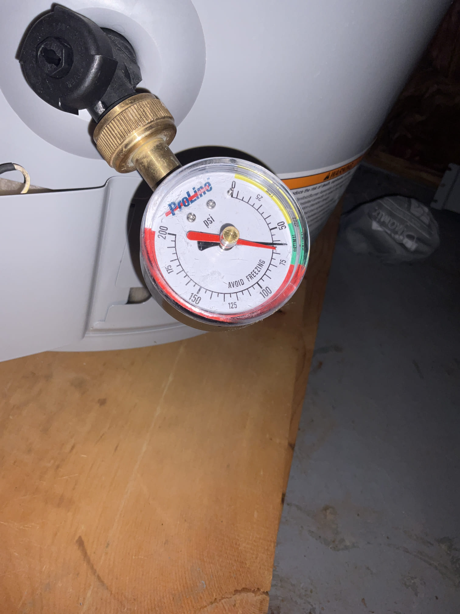 Checked problem with high water bill issue , we checked outside and inside , did not found any issues, recommend customer call county replace meter , problem could possible be faulty meter . 