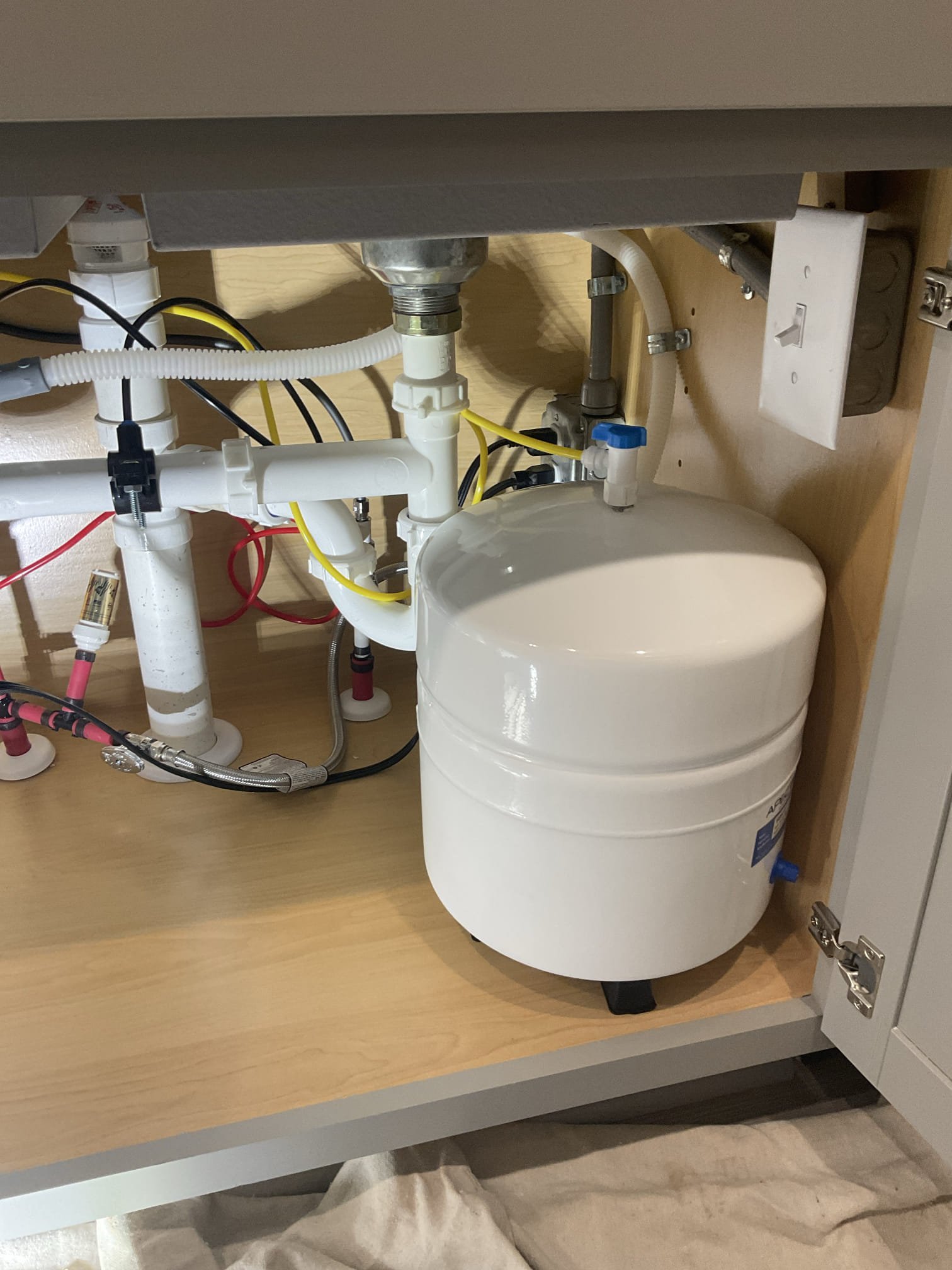 Installed customer supplied RO under counter system 