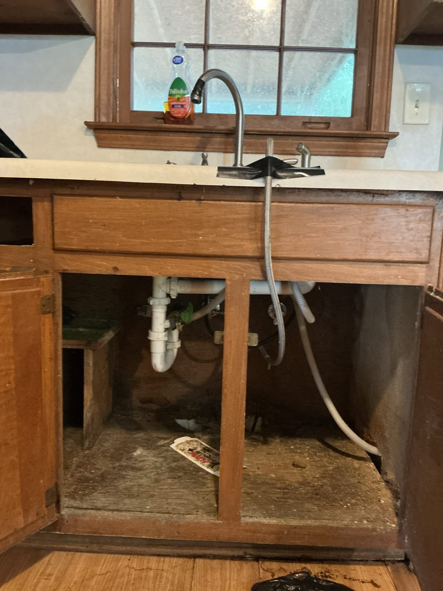 Customer is getting home ready. Took a look at all the plumbing in the home. Pressure and water heater in home are good and working well. Left estimates to address plumbing issues 