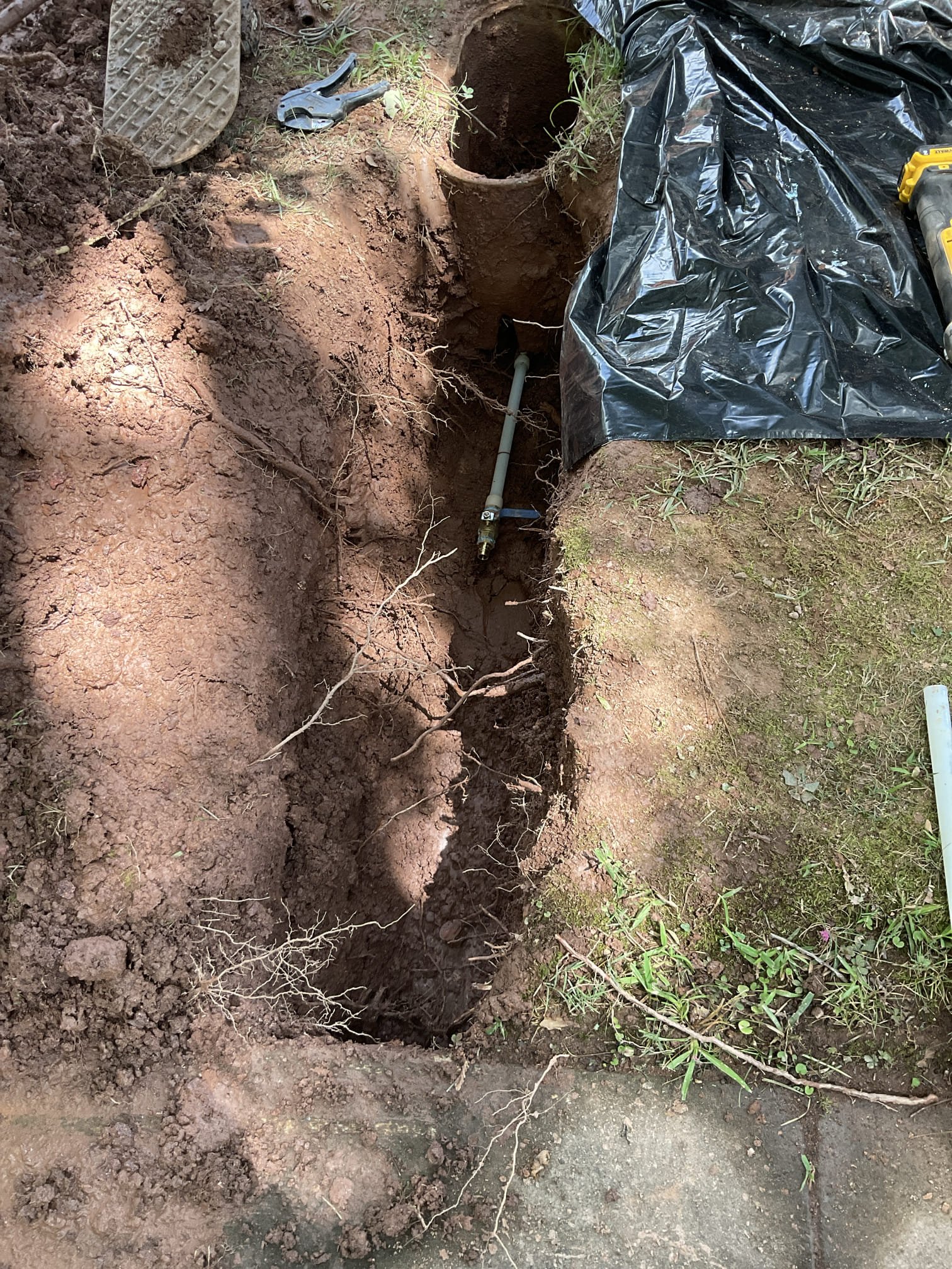 Replaced a old GALV water service line from meter to the house 