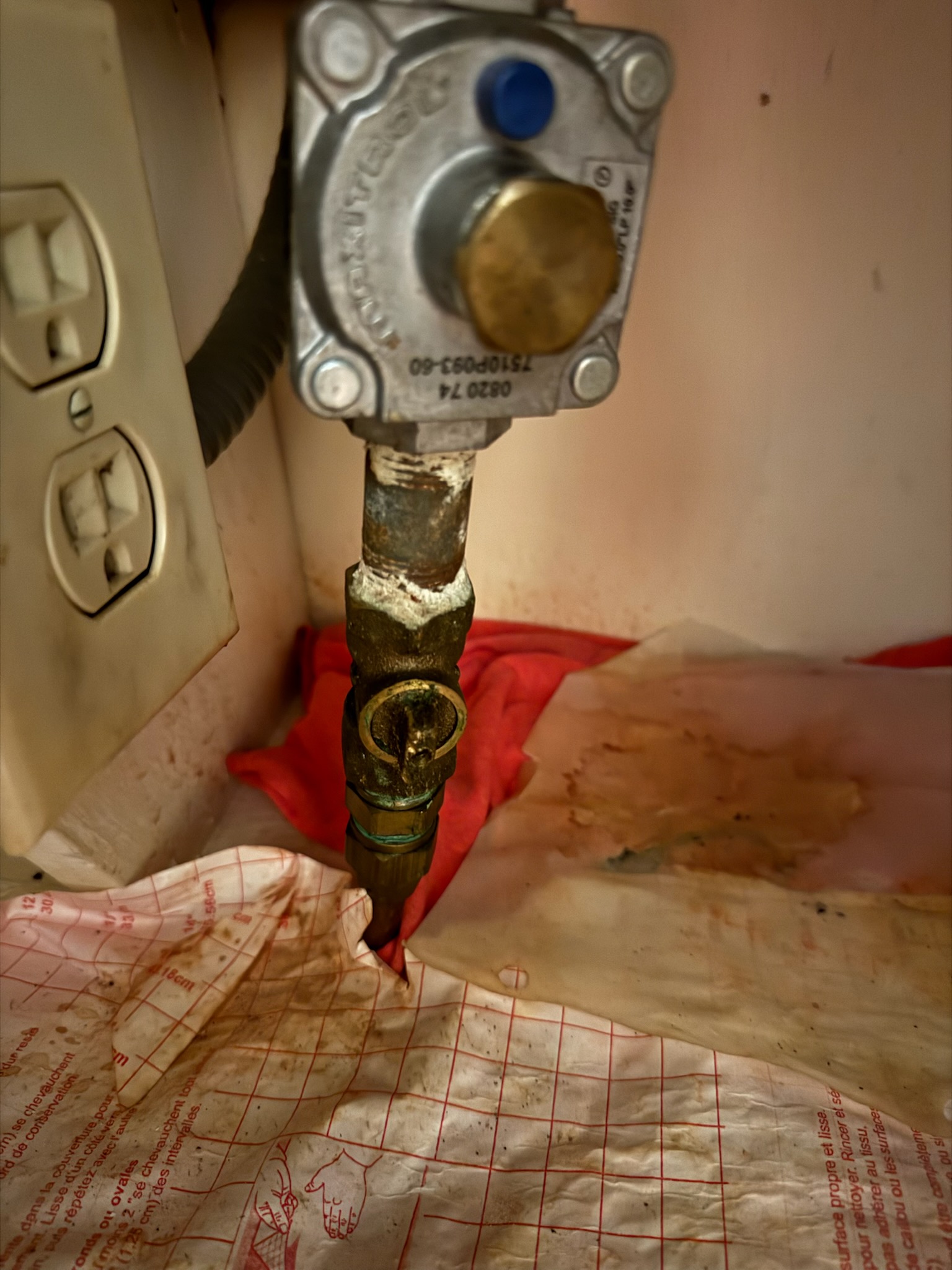 Customer needing gas shutoff changed upon arrival. Customer stated he purchased a stove top and when Home Depot came to install it, they said they could not shut the gas off and he would need a plumber out to change the valve before they could install it. Informed customer we could change the old valve with a new style one. Gave customer estimate, customer approved estimate. Installed new gas valve and checked for leaks with leak detector. Gas shutoff is working and no leaks upon departure.