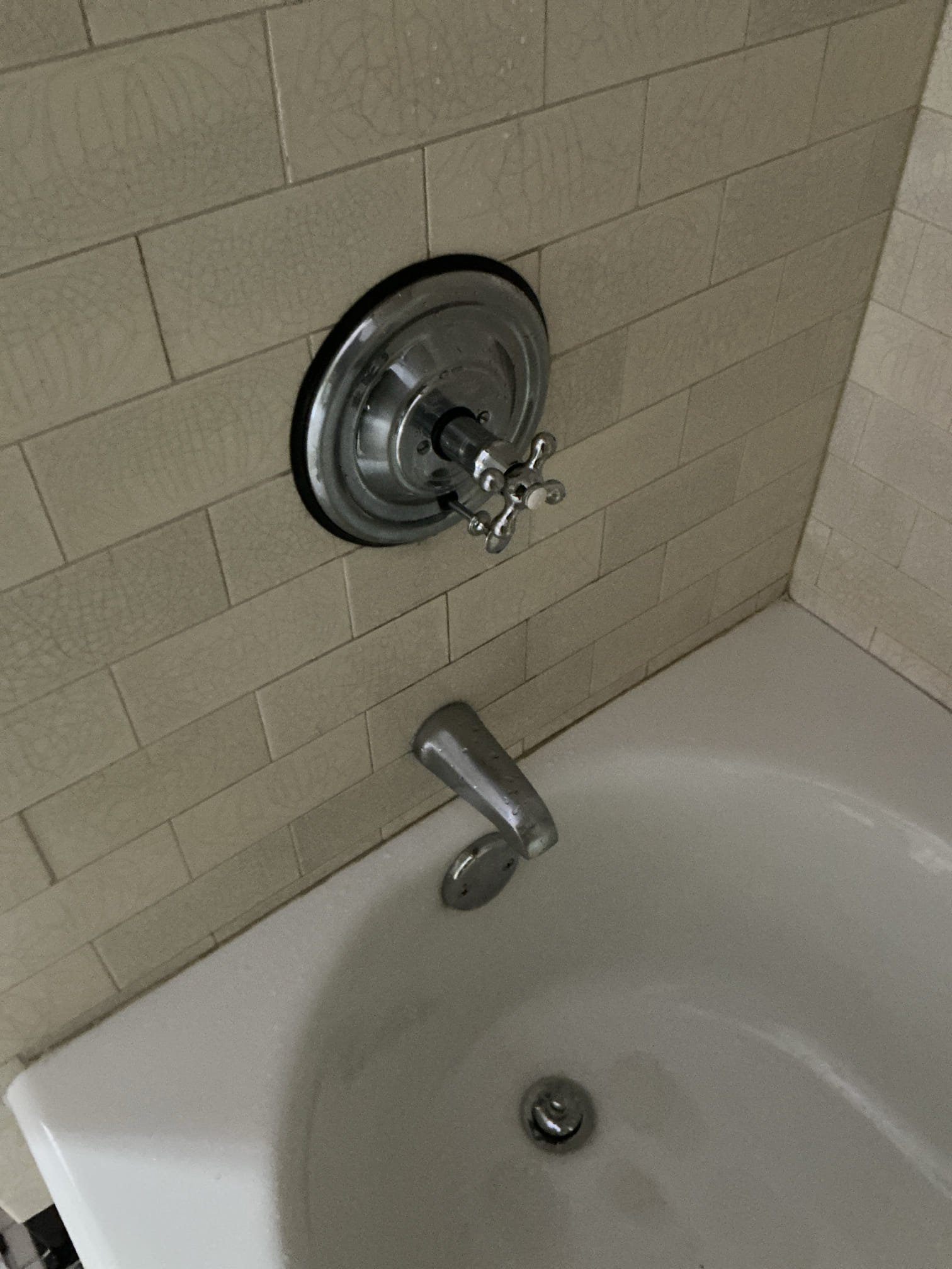 Tested diverter in tub shower and working well. Is a little stick and it is original, we only replaced cartridges last visit. Also tested water meter. Meter is staying still and not registering any water. Monitored for 15 min for any leaks and none detected from line leading to home and also inside home. No leaks detected at this time. 