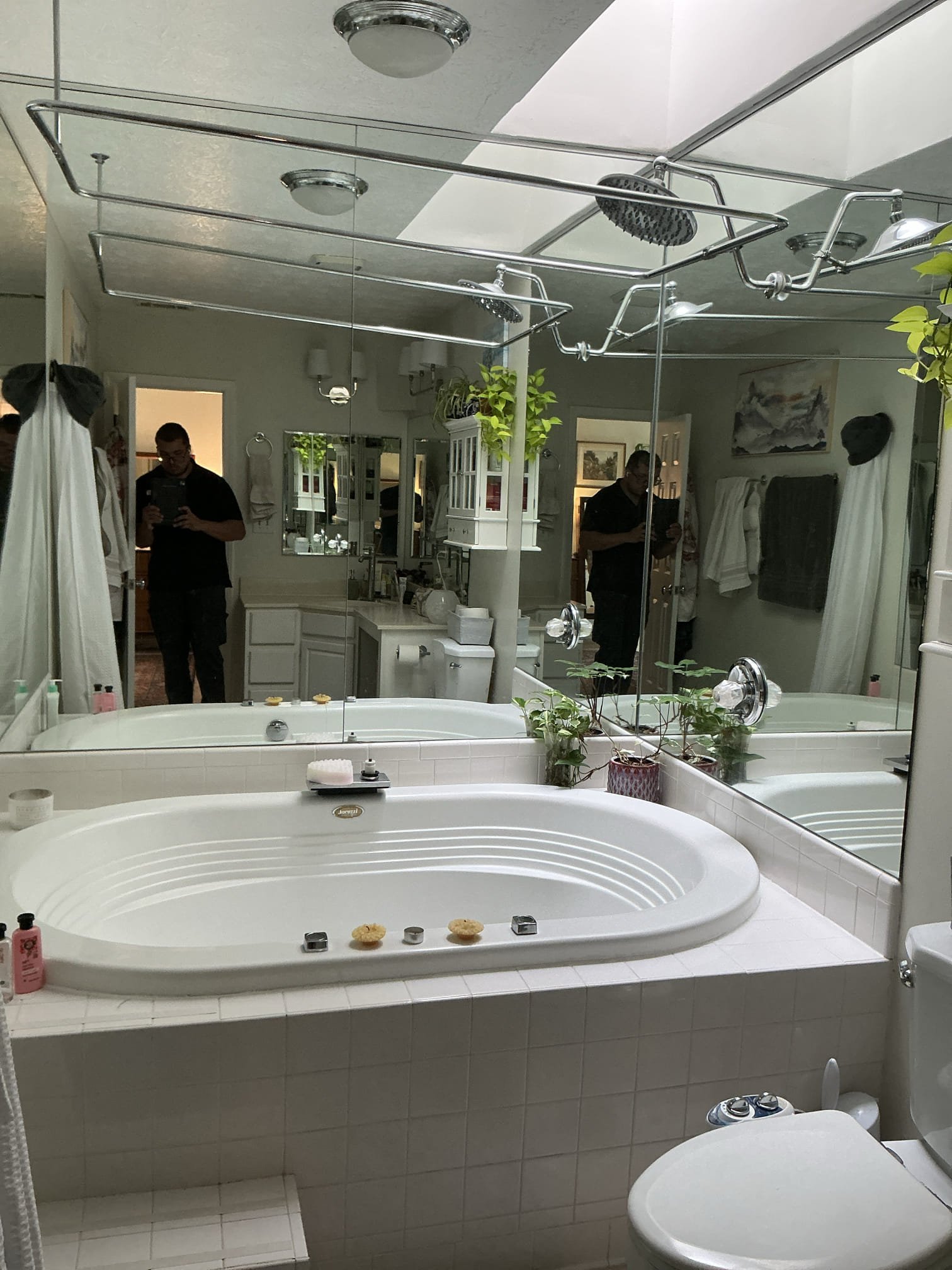 Performed annual home inspection with win with Chen. Didn’t not perform water heater flush, heater is 11 years old and informed customer of risks flushing old heater. Everything in home is working properly and no leaks. Left estimates for water heater replacement, pressure regulator replacement, and hose bib replacement 