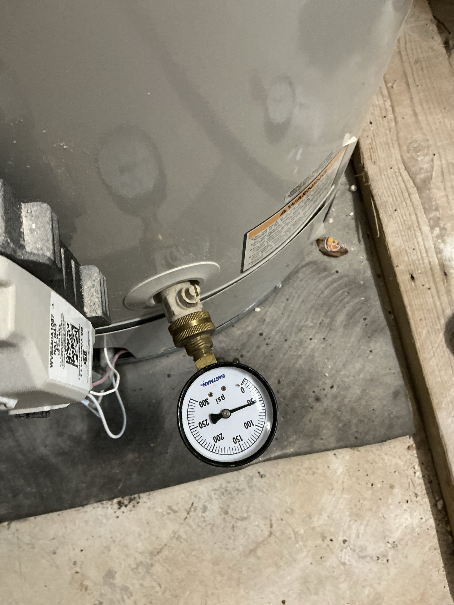 Diagnosed all plumbing issues on the agenda. Tightened kitchen faucet handle and adjusted newer toilet fill valve. In upstairs master bathroom toilet installed new fill valve, new flapper, and new toilet supply line. Installed new handles as well. Tested for proper operation and cleaned workspace 