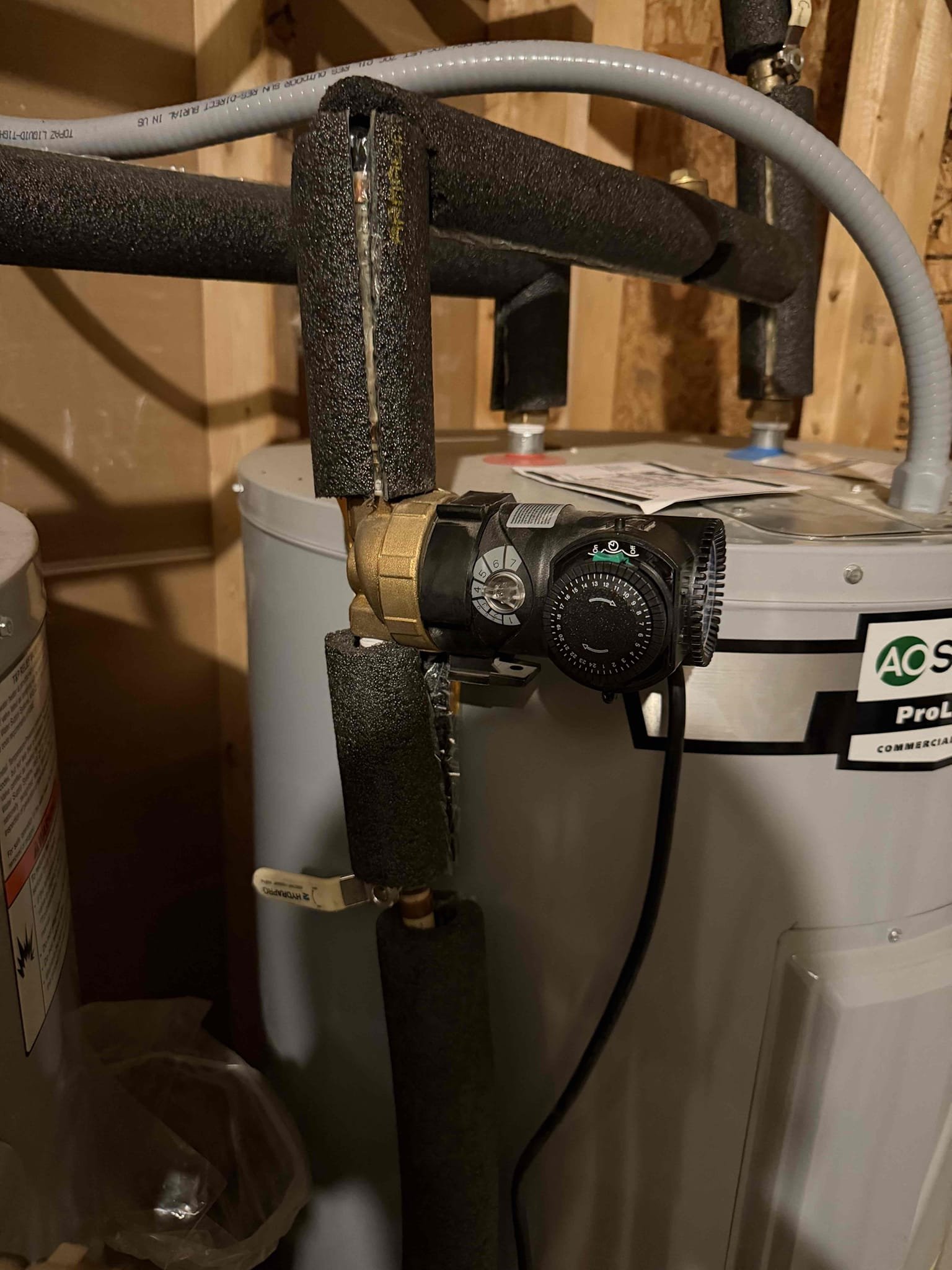 Upon arrival, customer states he is noticing a leak coming from recirculation pump. After inspection, confirmed recirculating pump is failed and is leaking. Informed customer will need to replace recycling pump. Customer approved estimate. installed new Groundfos recirculation pump. Test system, system is working properly at departure. No leaks at departure.