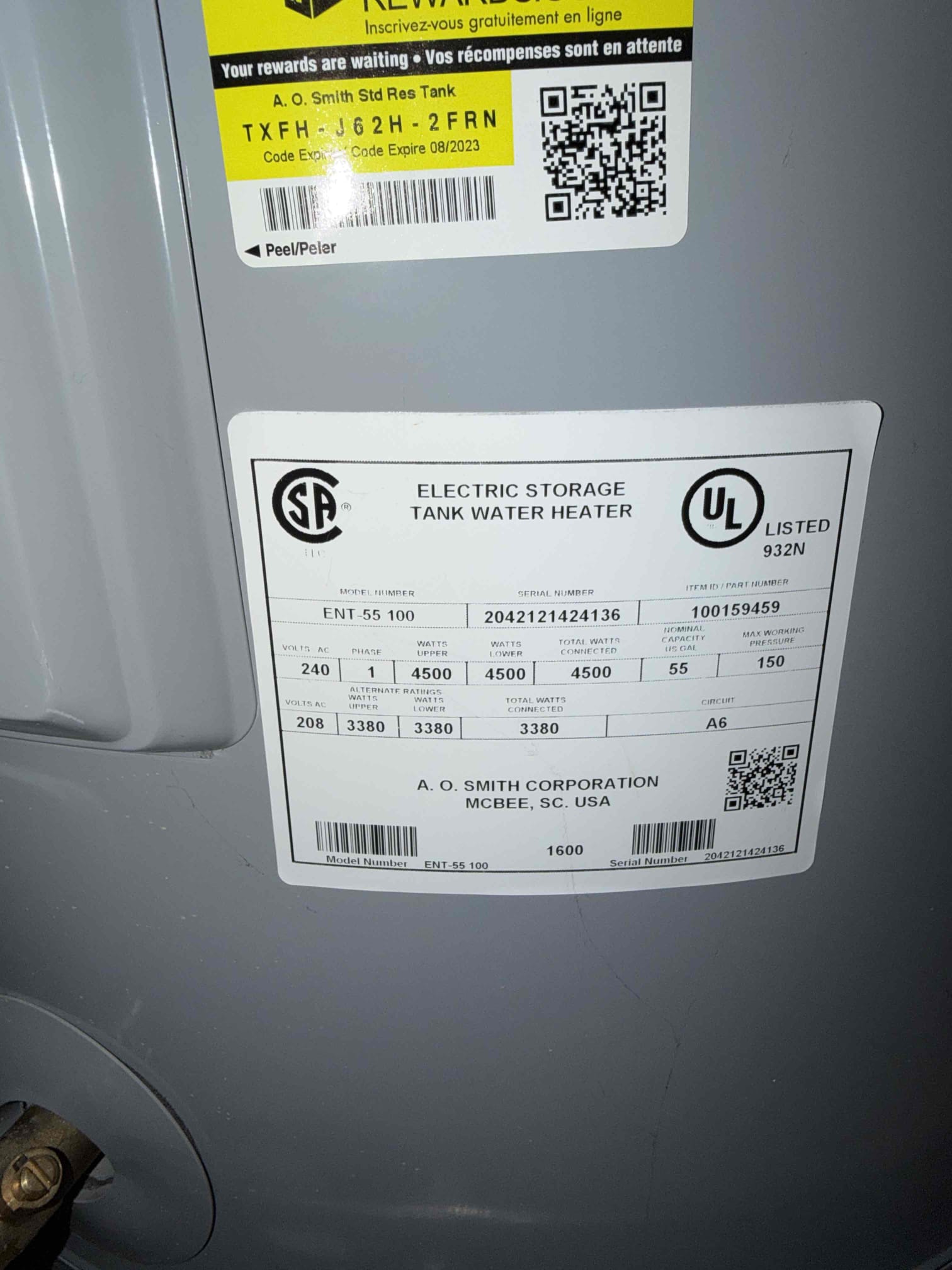 Upon arrival, customer states he is noticing a leak coming from recirculation pump. After inspection, confirmed recirculating pump is failed and is leaking. Informed customer will need to replace recycling pump. Customer approved estimate. installed new Groundfos recirculation pump. Test system, system is working properly at departure. No leaks at departure.