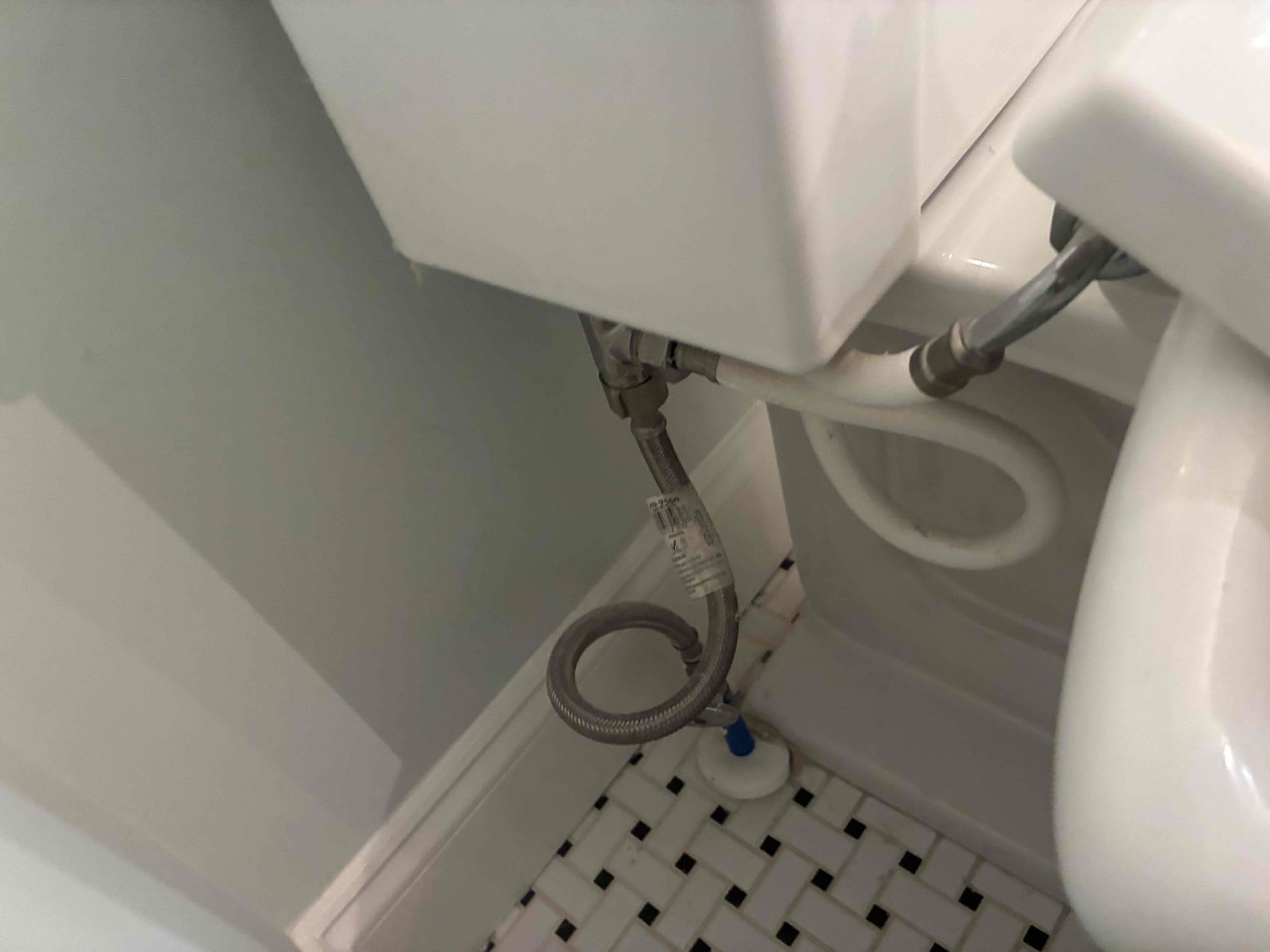 Customer‘s toilet was not flushing properly. Upon arrival, flush toilet several times and found no issue. Toilet was slow to fill suggested to rebuild toilet to help address for flushing issue. After minor rebuild, check for leaks and proper function.