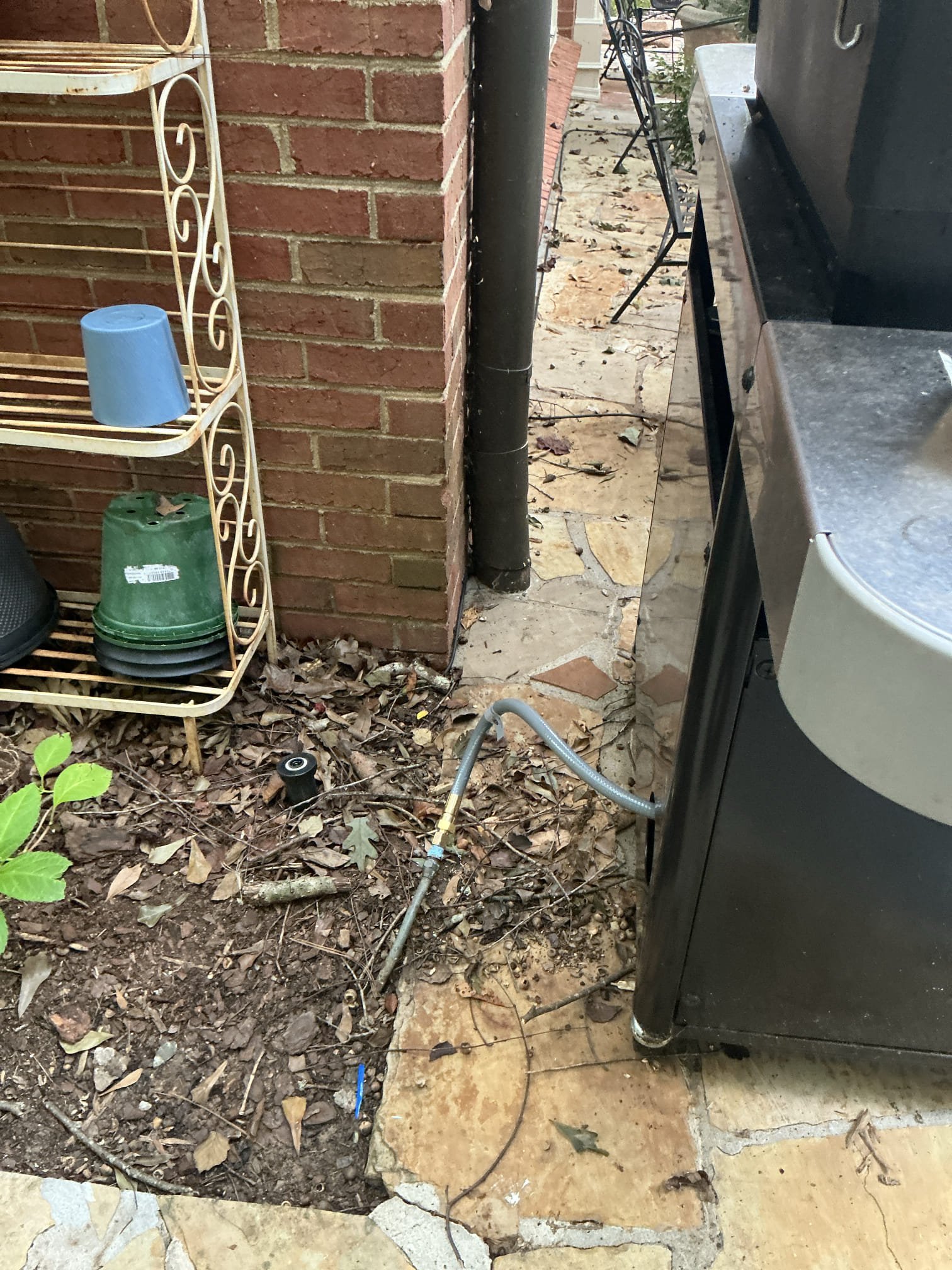 Diagnosed quick connect broken for gas grill outside. Customer had purchased new grill connect kit. Installed new kit and tightened all fittings. Tested gas grill for proper operation. No leaks detected after work completed 