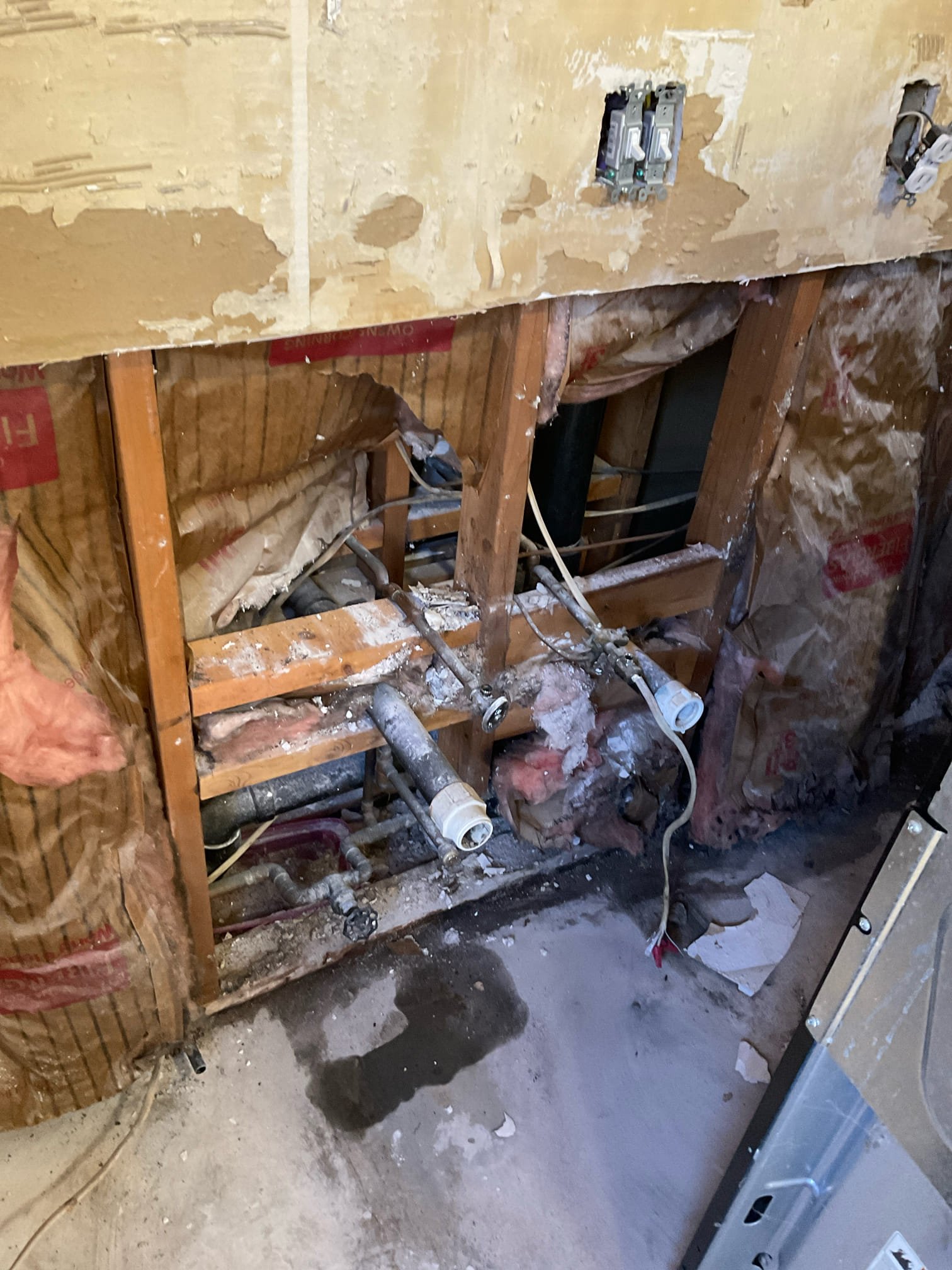 Customer is remodeling home and wanted some estimates to move some plumbing around and also wanted estimate to re-pipe home. Gave customer all estimates and recommendations.
