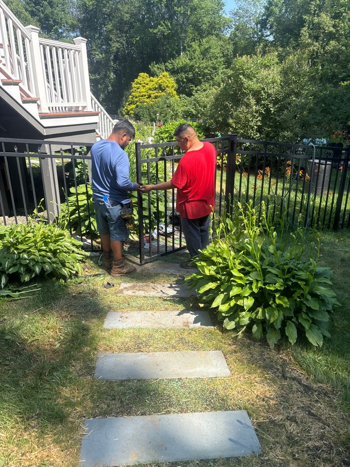 Redding, CT - Aluminum gate repairs 