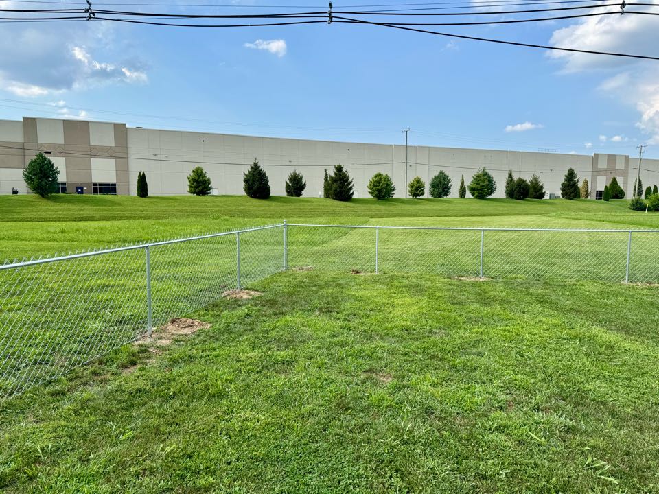 Louisville, KY - 4’ Galvanized Chain Link installed in the Jefferson Mall area