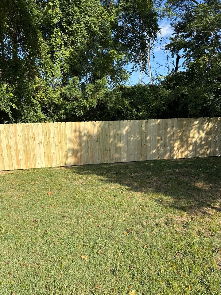 Louisville, KY - 6’ wood privacy in Lyndon