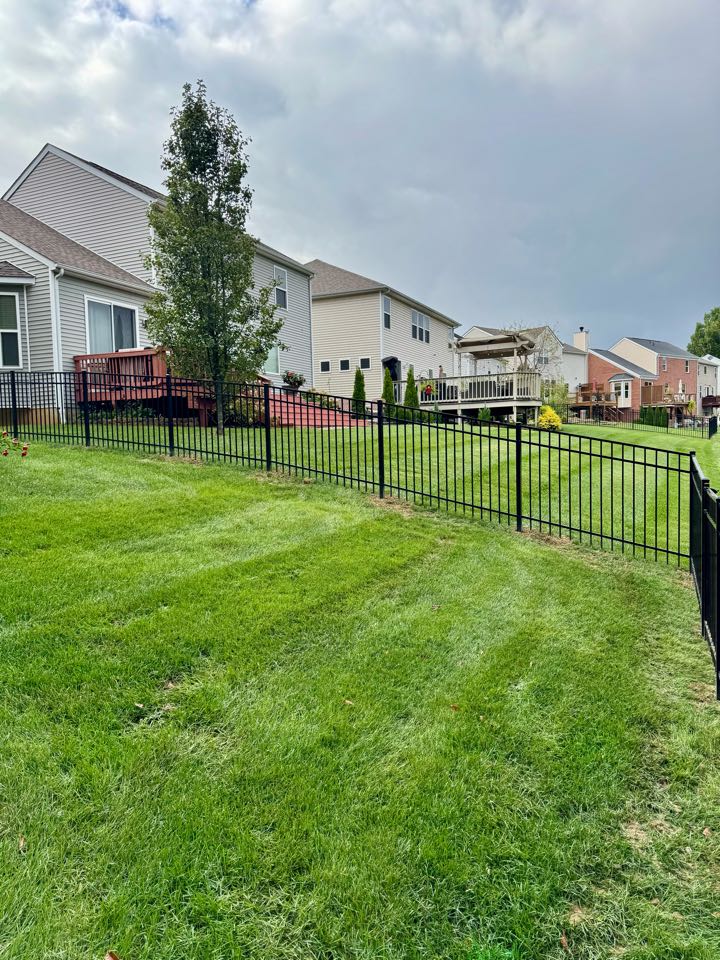 Louisville, KY - 4’ 3-rail black aluminum fence in Jeffersontown