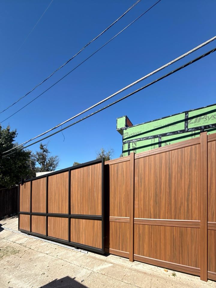 Dallas, TX - Top Rail fence just wrapped up a 9 foot tall, woodgrain vinyl fence in North Dallas. If you’re considering a long-term low maintenance fence, reach out to top fence your local offense contractor nearby.