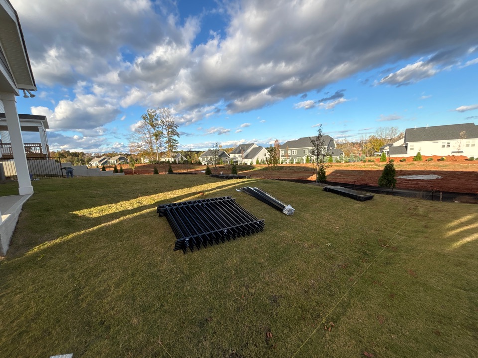 Huntersville, NC - 5 foot aluminum Huntersville, NC - 5 foot aluminum