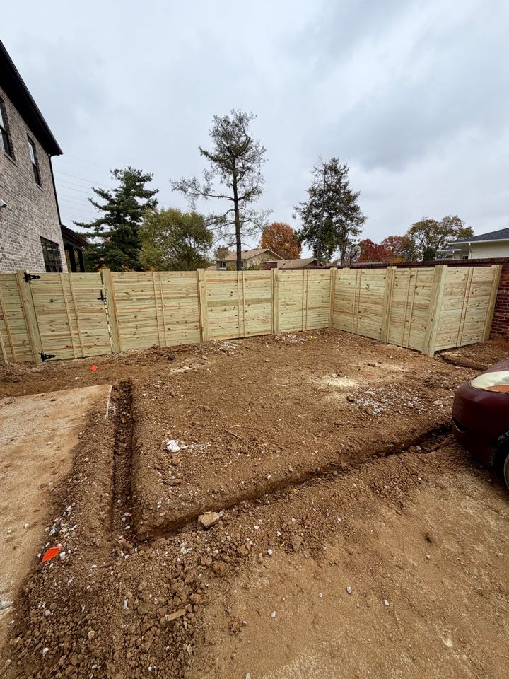 Louisville, KY - 6’ wood horizontal fence with vertical trim in Windy Hills neighborhood
