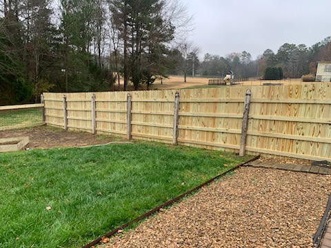 Top Rail Fence Chattanooga recently completed a full wood fence tear-out and replacement in Cleveland, TN, delivering a stronger, longer-lasting upgrade for the homeowner. The new wood privacy fence was built using four horizontal runners instead of the standard three, adding significant structural strength, improved durability, and better long-term performance.

This premium construction method helps prevent sagging, warping, and shifting—ensuring a straighter, sturdier fence for years to come. The finished result is a clean, secure, and high-quality wood fence that enhances both the property’s privacy and curb appeal.

For homeowners in Cleveland, TN looking for strong, long-lasting wood fence installation, Top Rail Fence Chattanooga provides unmatched craftsmanship and reliability.
