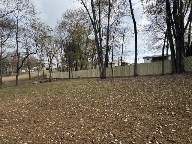 6-Foot Wood Privacy Fence Installed in Chattanooga, TN

Top Rail Fence Chattanooga recently installed a 6-foot wood privacy fence for a Chattanooga homeowner, creating a secure and private backyard space. Built with durable pressure-treated lumber, this fence provides long-lasting protection and a clean, natural look that fits the property perfectly.

This classic privacy fence is a top choice for homeowners wanting affordable, reliable security and improved outdoor living.