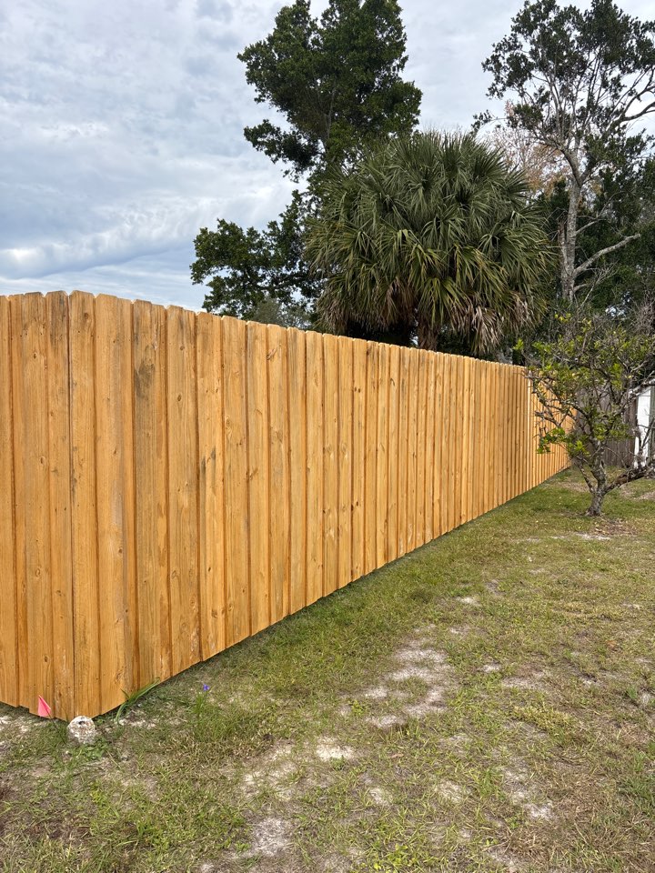 DeBary, FL - Recently installed a 6’ Board on Board Pre-stained picket fence in Debary with multiple gates! 
