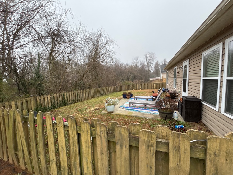 Statesville, NC - Replace picket fence
