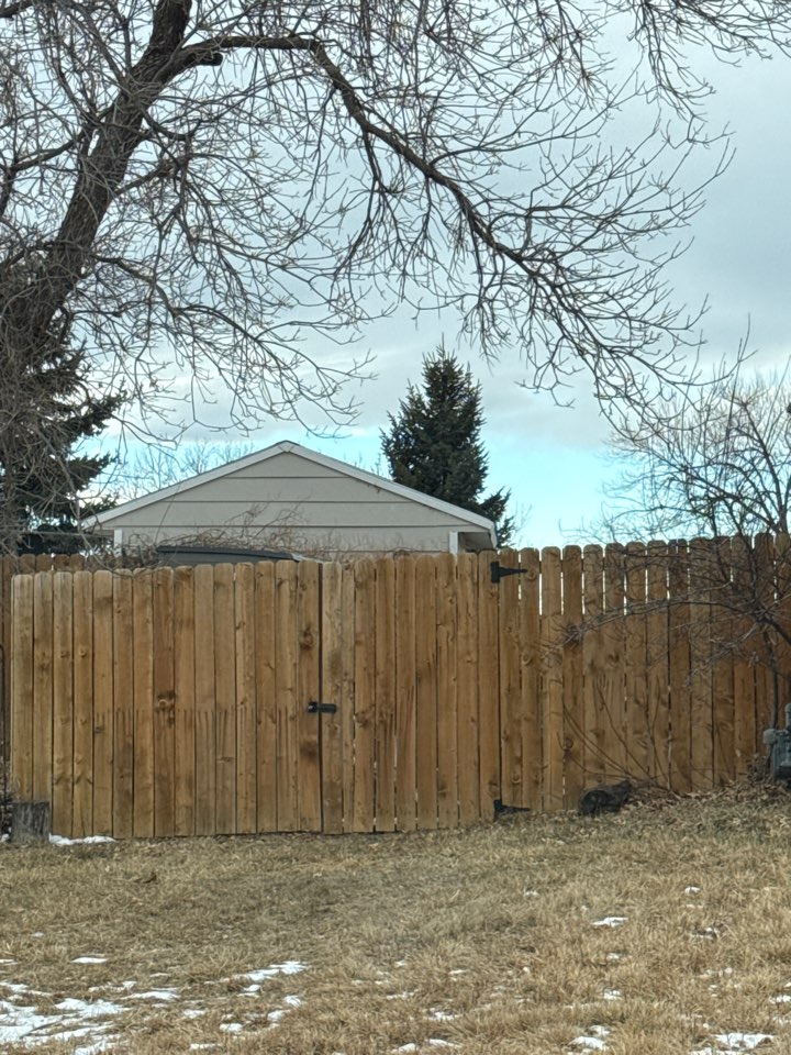 Aurora, CO - Top Rail Fence is in Aurora, CO doing estimates for Cedar Privacy Fences. 