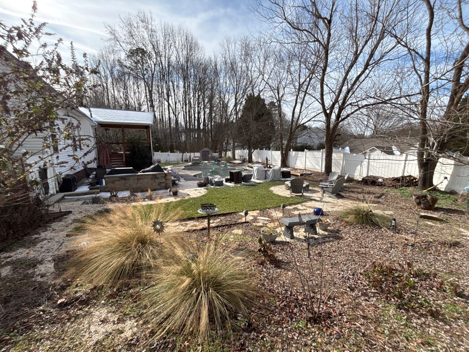 Charlotte, NC - Replace with 8 foot high vinyl