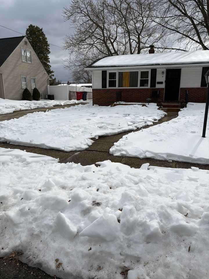 Somerdale, NJ - Heatwave today, measuring this property for new vinyl fencing