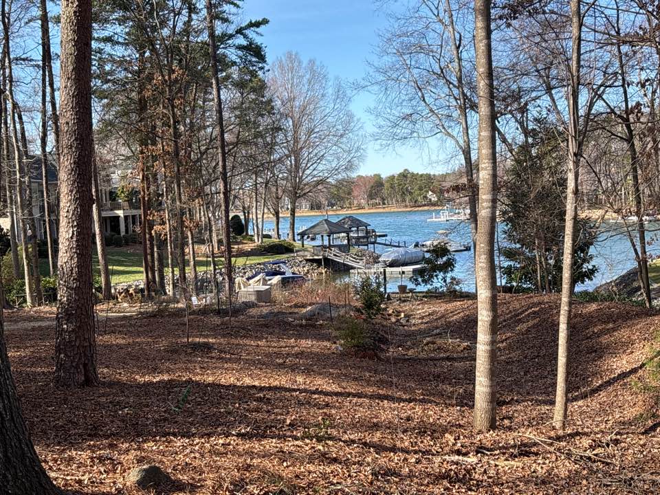 Cornelius, NC - 4ft aluminum 