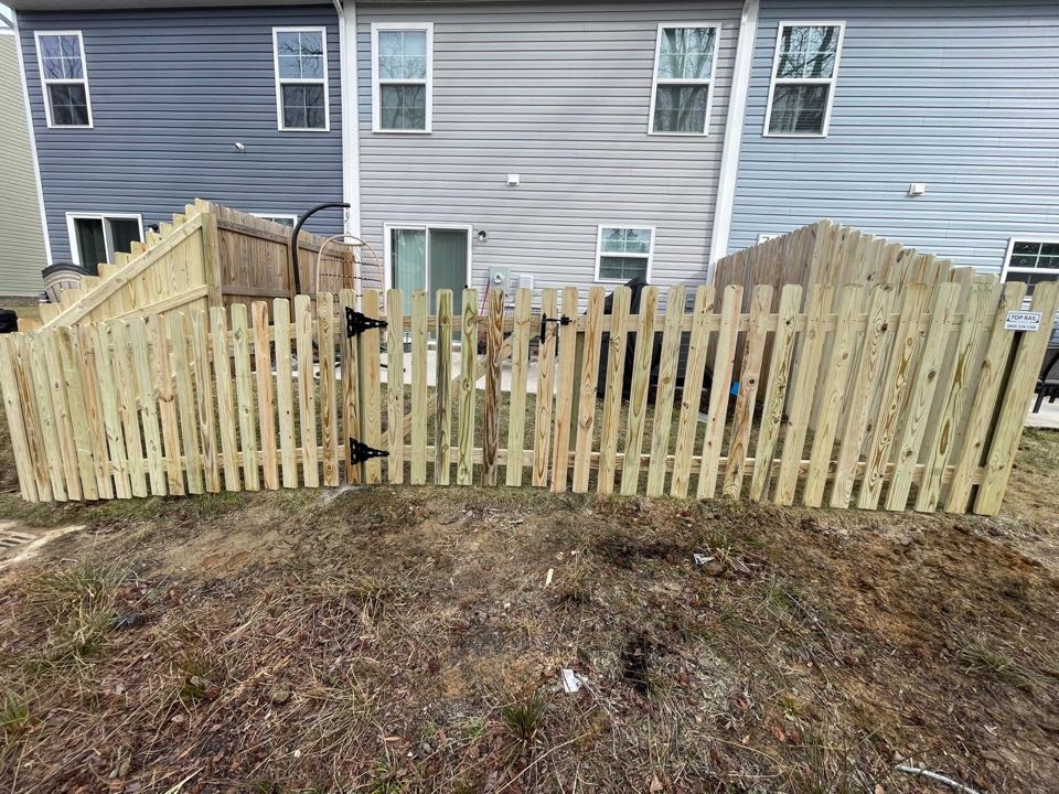 Chester, VA - Fence 4 ft