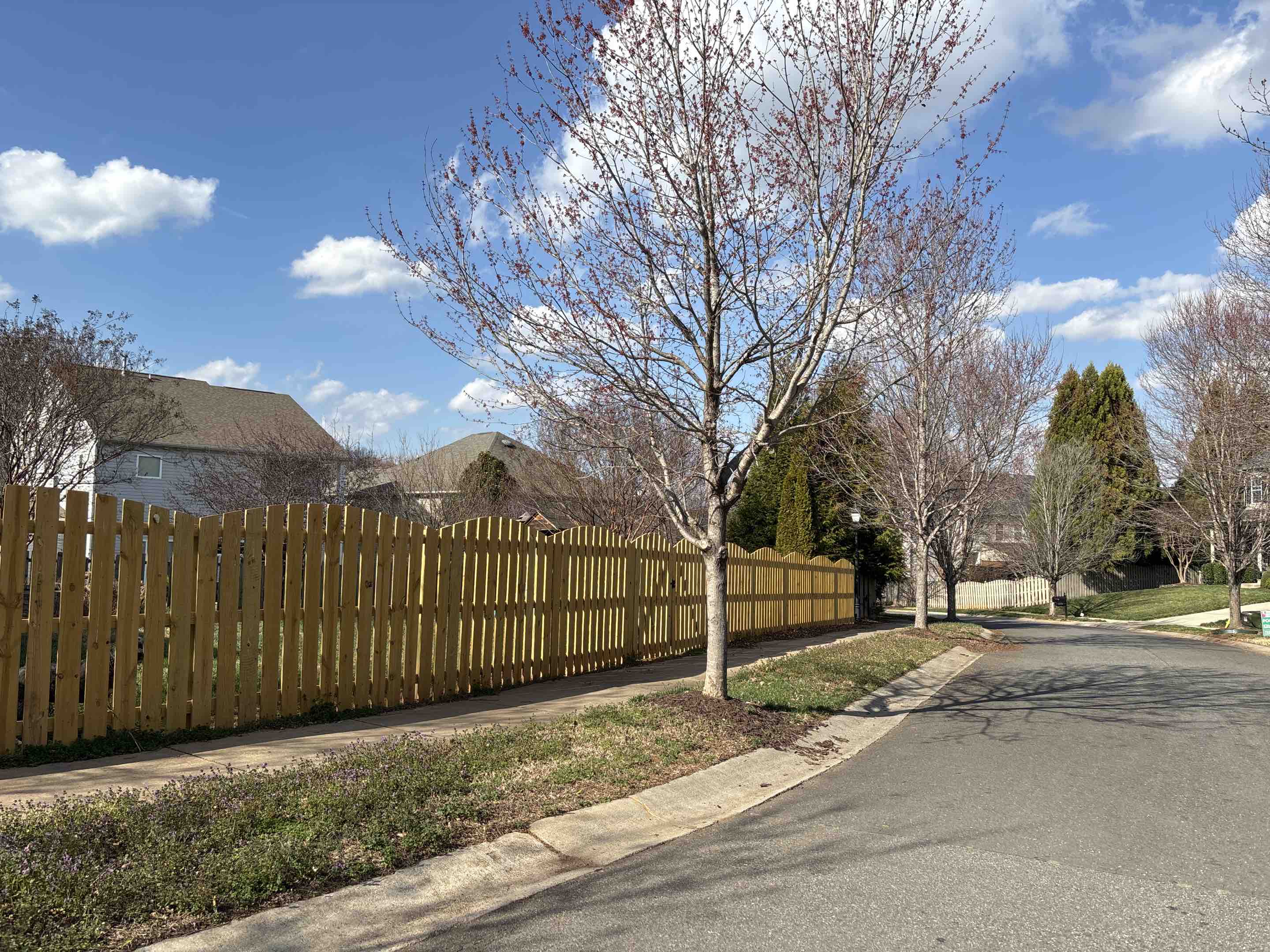 Huntersville, NC - 6 foot privacy