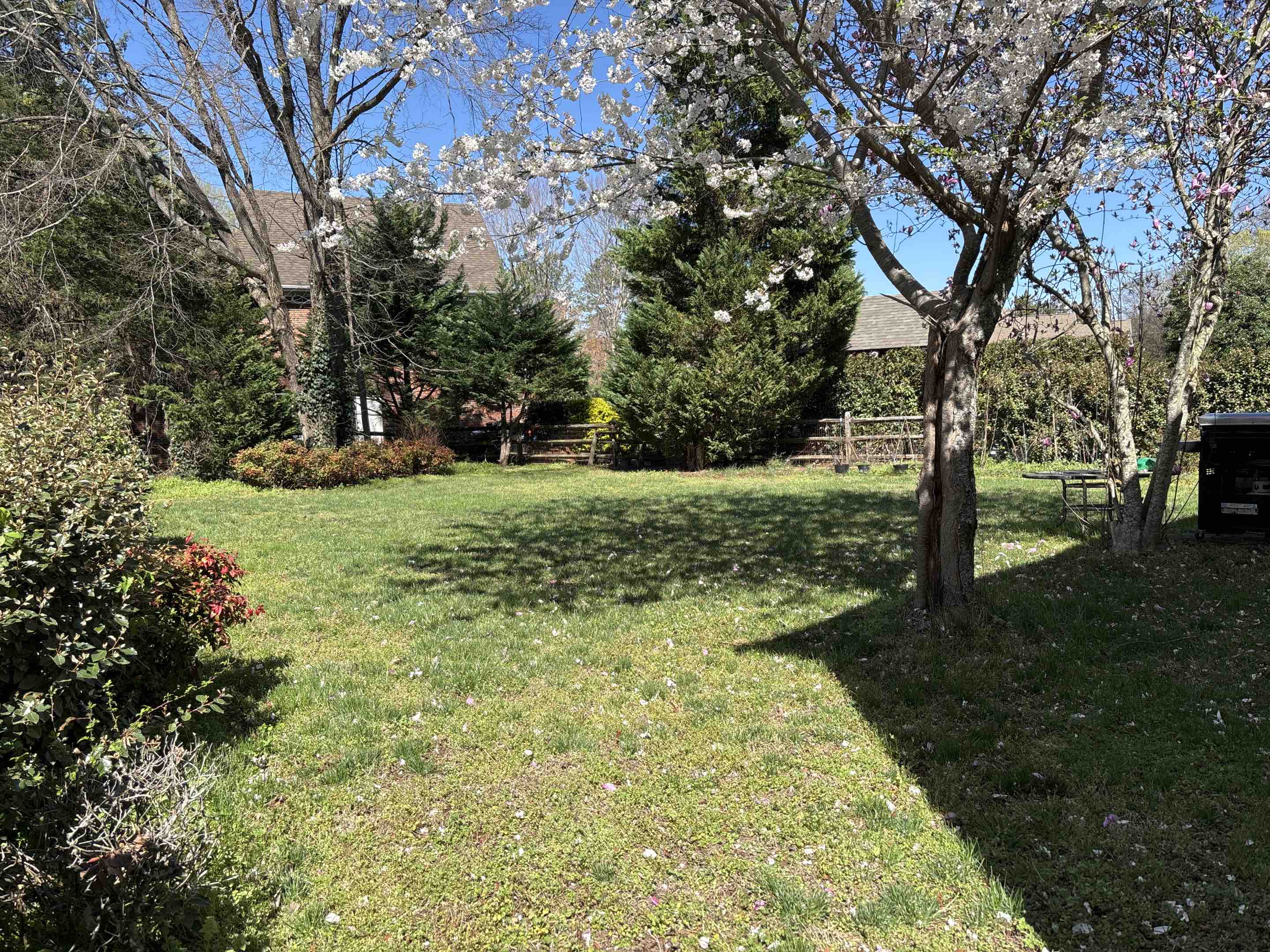 Concord, NC - Replace split rail with 4 foot aluminum