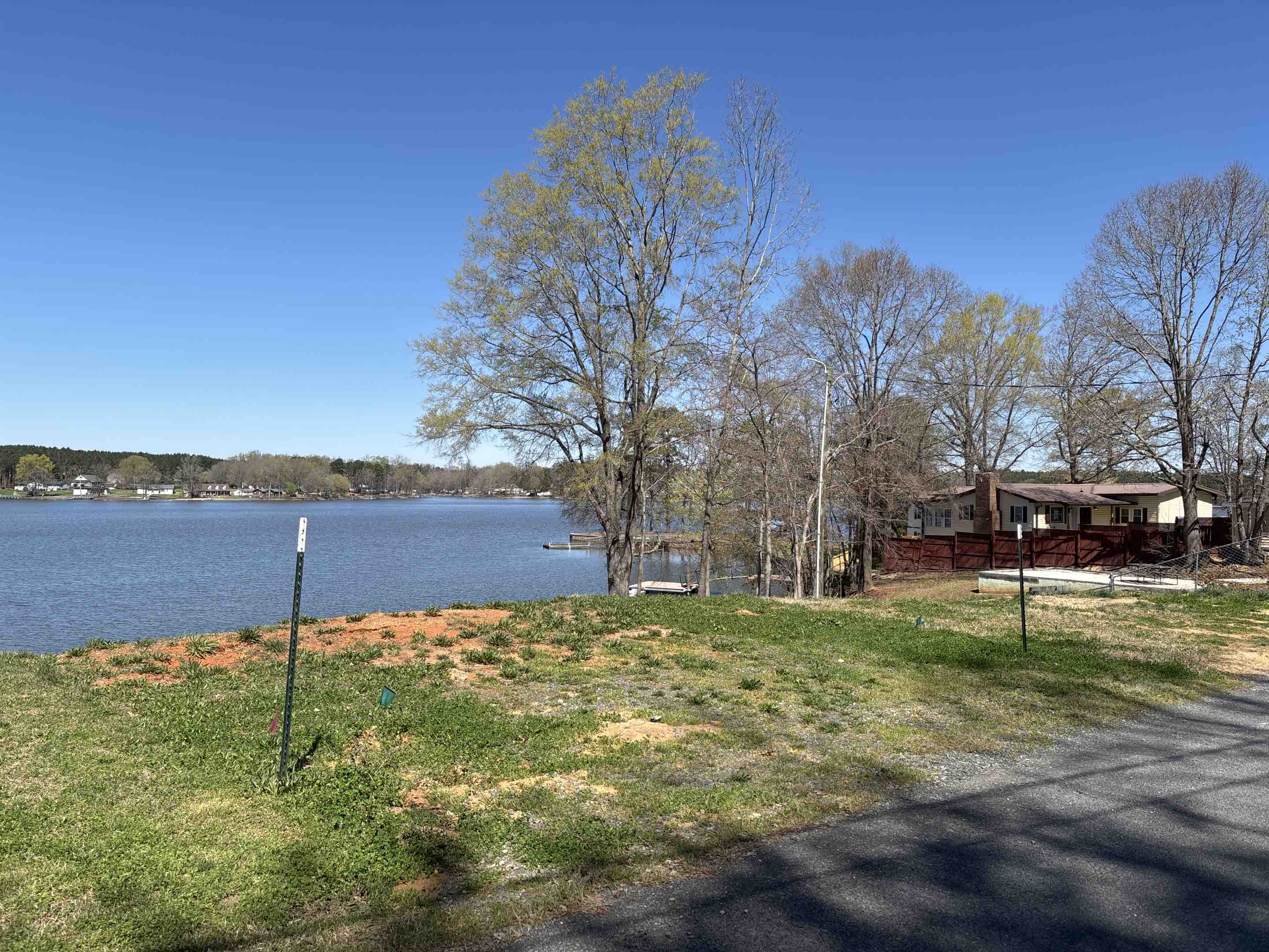 Salisbury, NC - WOOD privacy wall