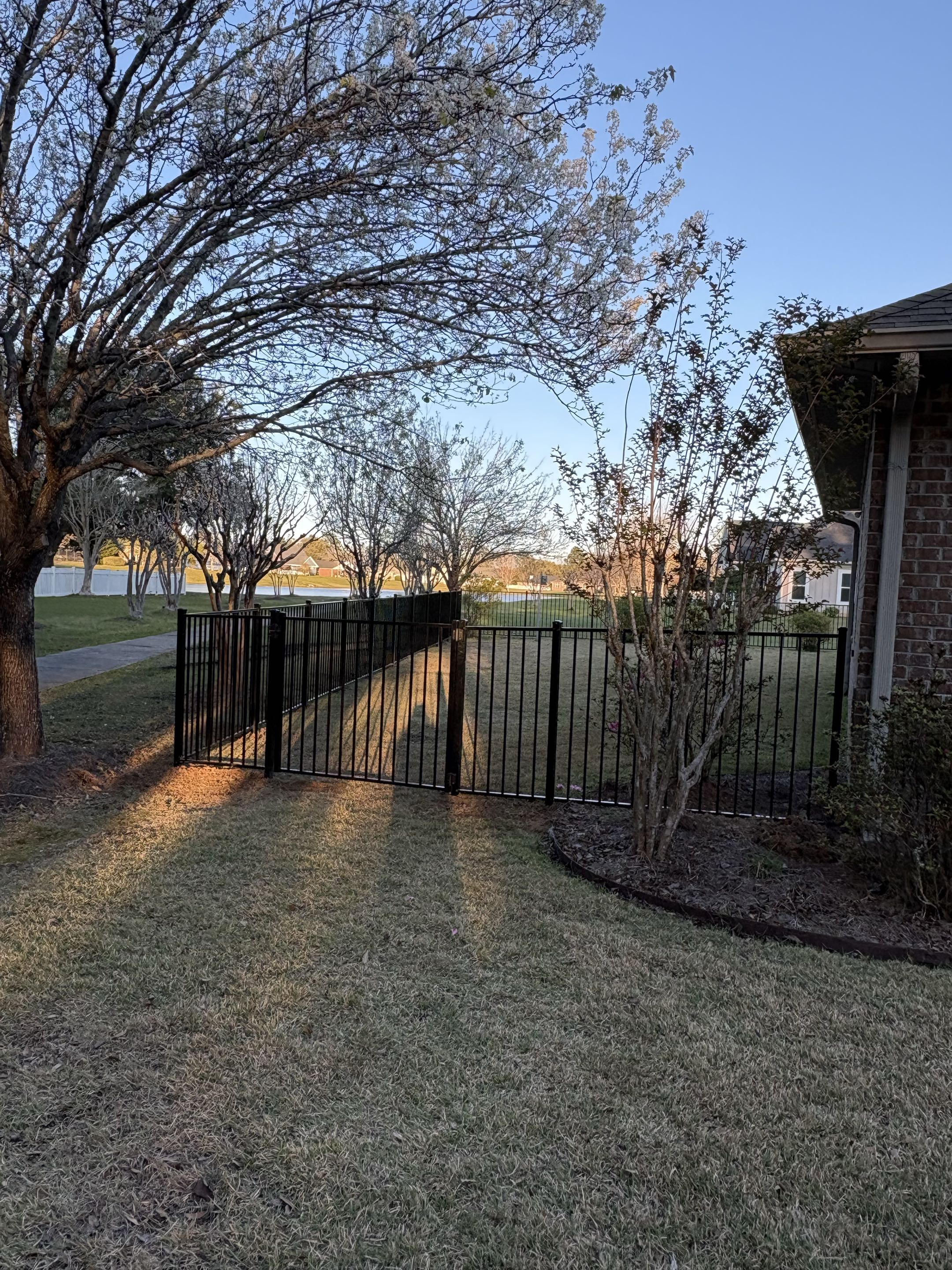 Milton, FL - NEW 4H Black Aluminum fence.  It’s beautiful!!!